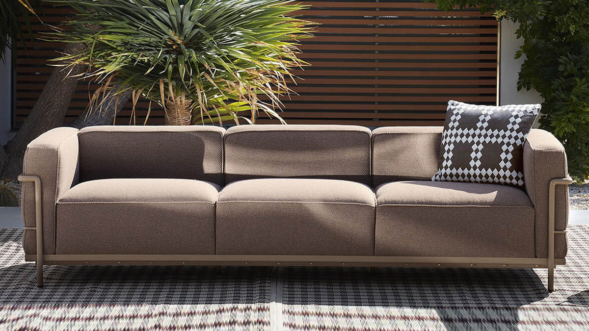 Cassina - The LC3 Sofa.