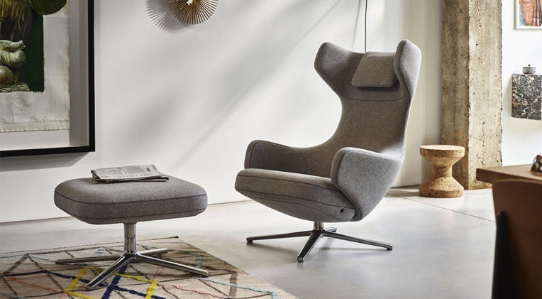 Furniture > Lounge Chairs