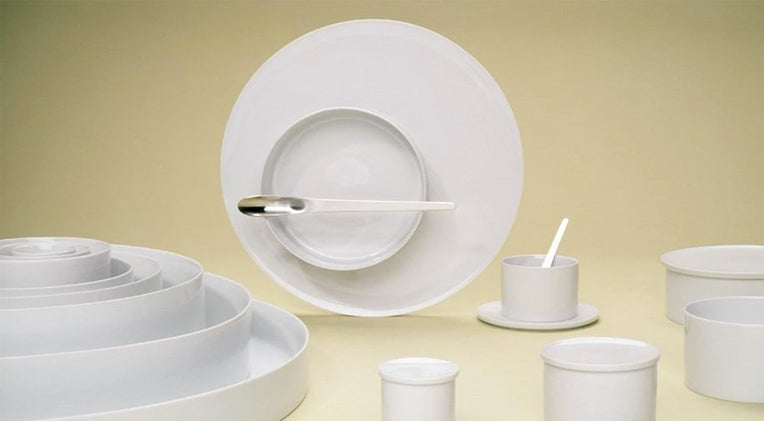 Objects > Kitchen and Dining > Plates and Trays