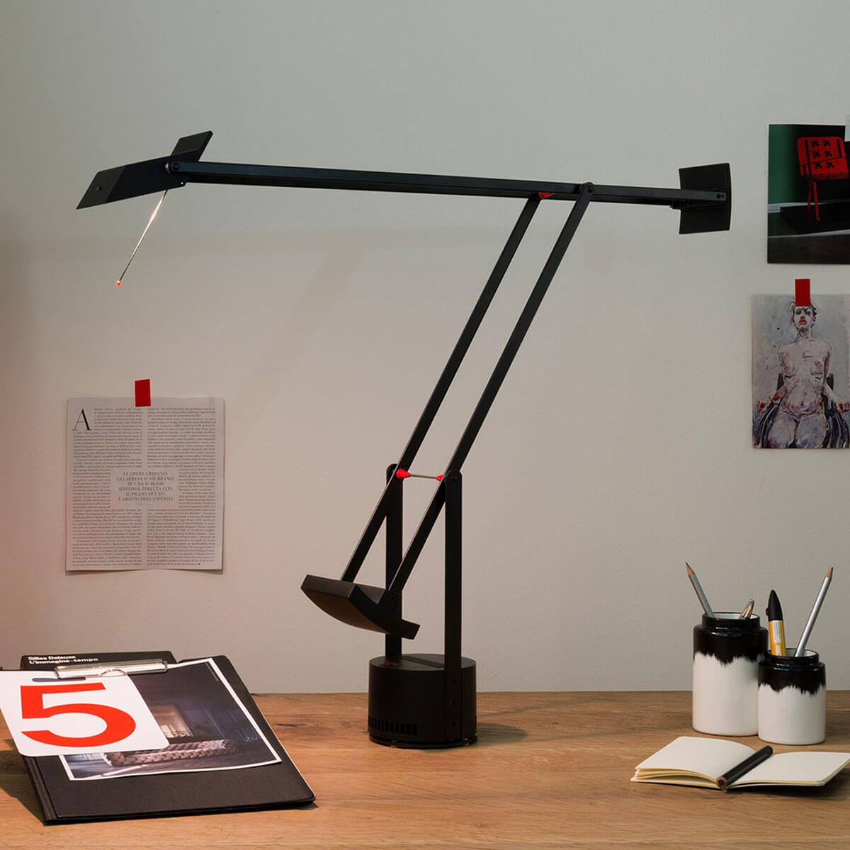 Mobile / BlackMenu / Tizio Desk Lamp, designed by Richard Sapper