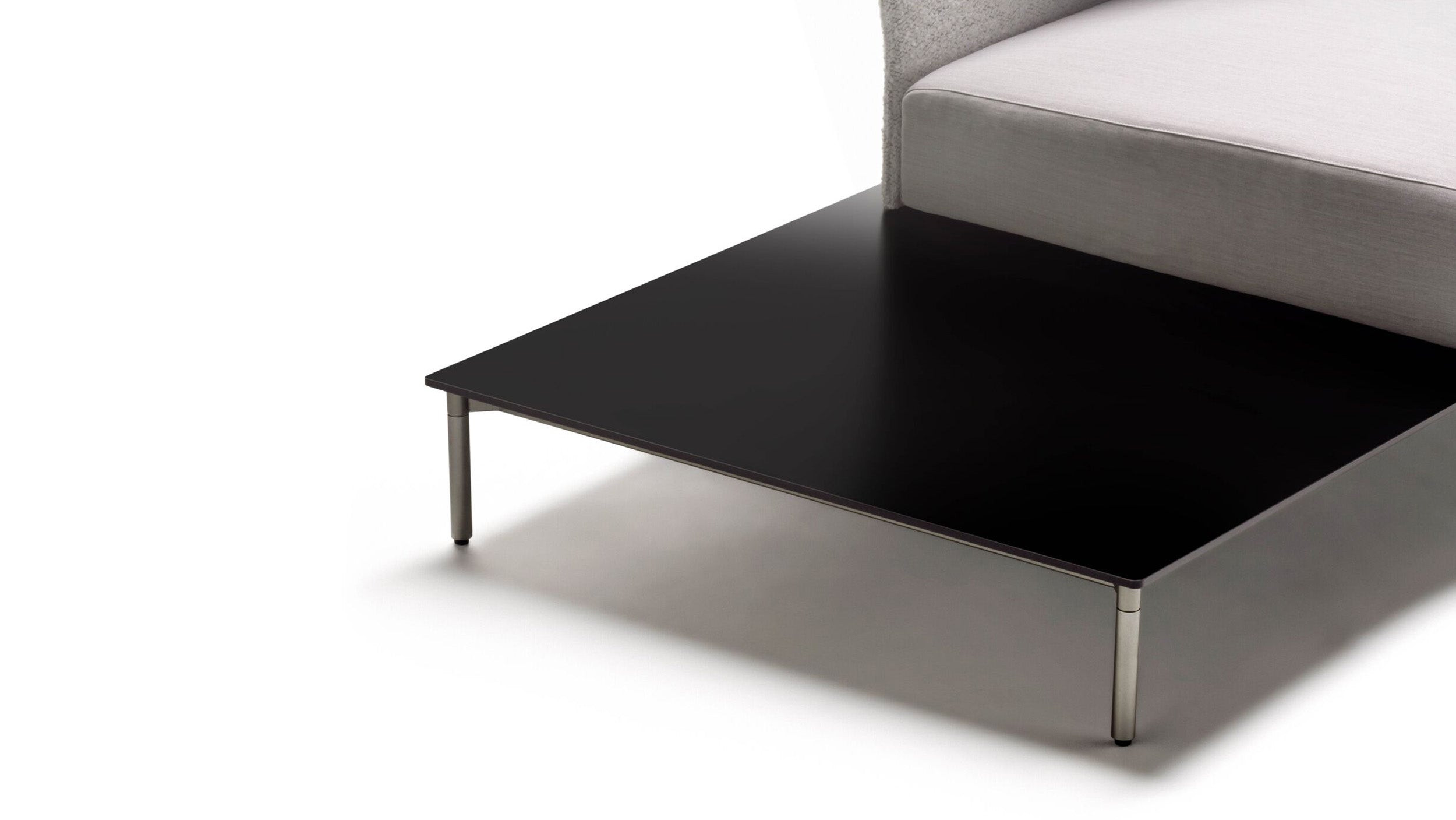 Desktop / Balestro 24, designed by Piero Lissoni for Living Divani