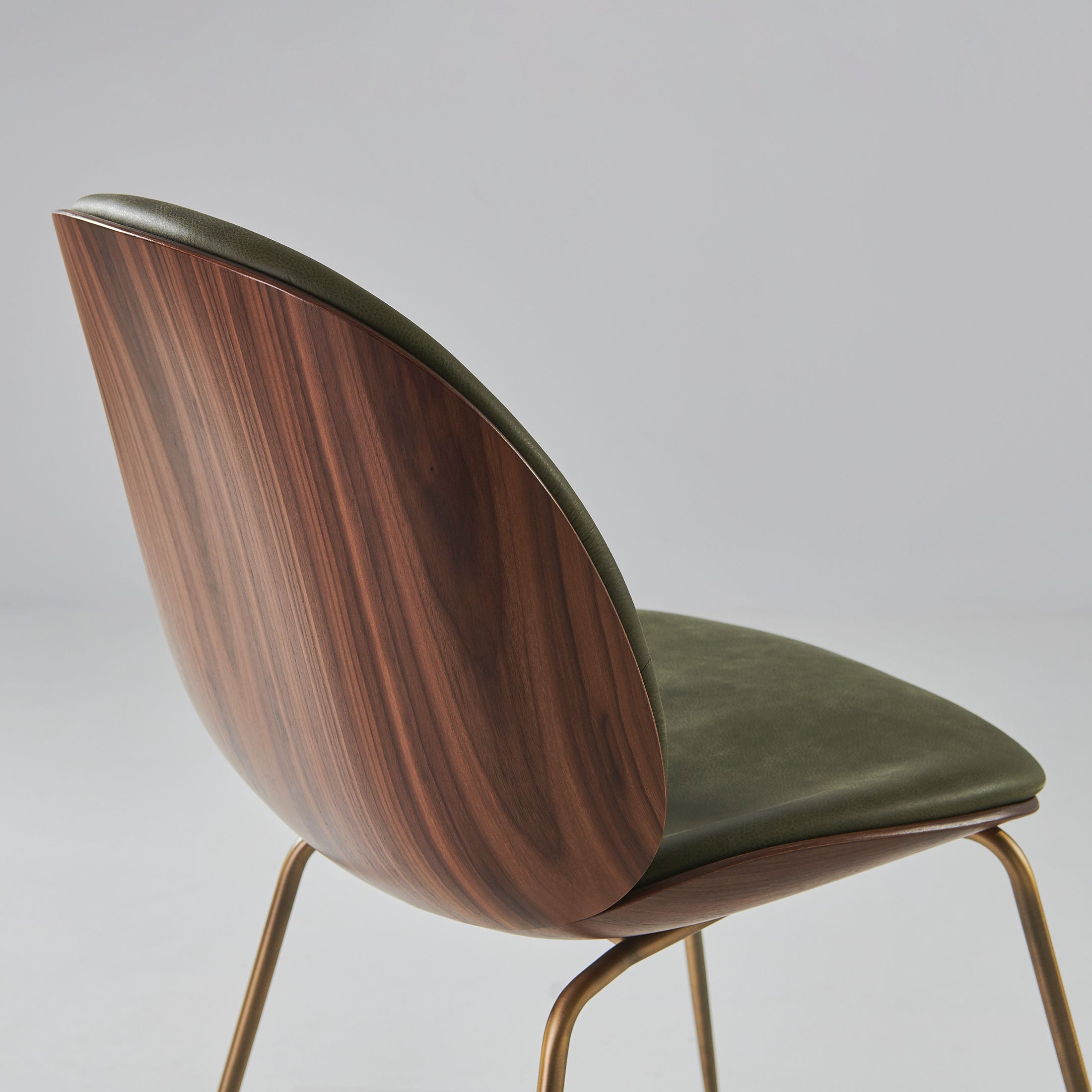 GUBI Dining Chair Beetle Dining Chair