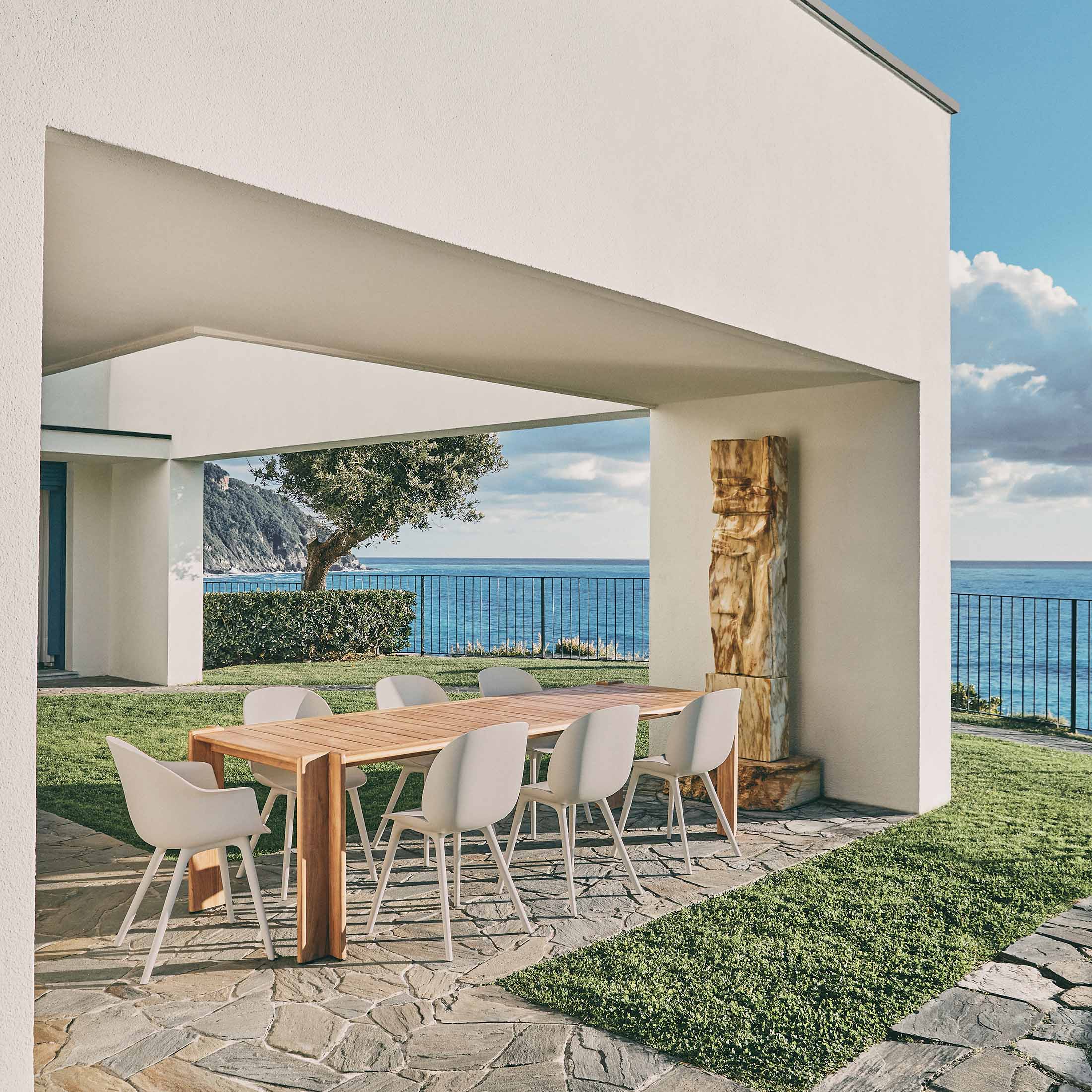 GUBI Dining Chair Beetle Dining Chair