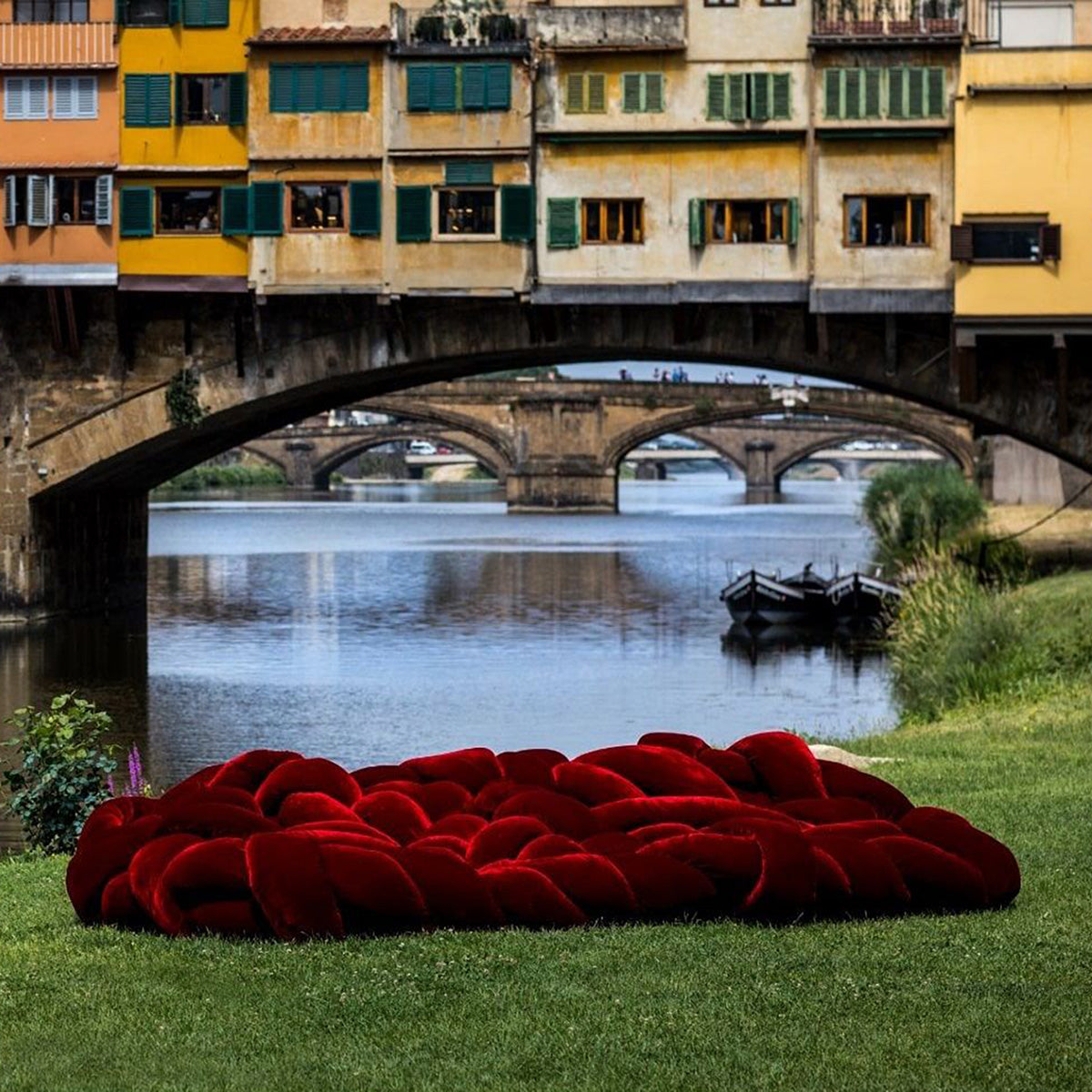 Mobile / Boa Sofa, designed by Fernando and Humberto Campana for Edra