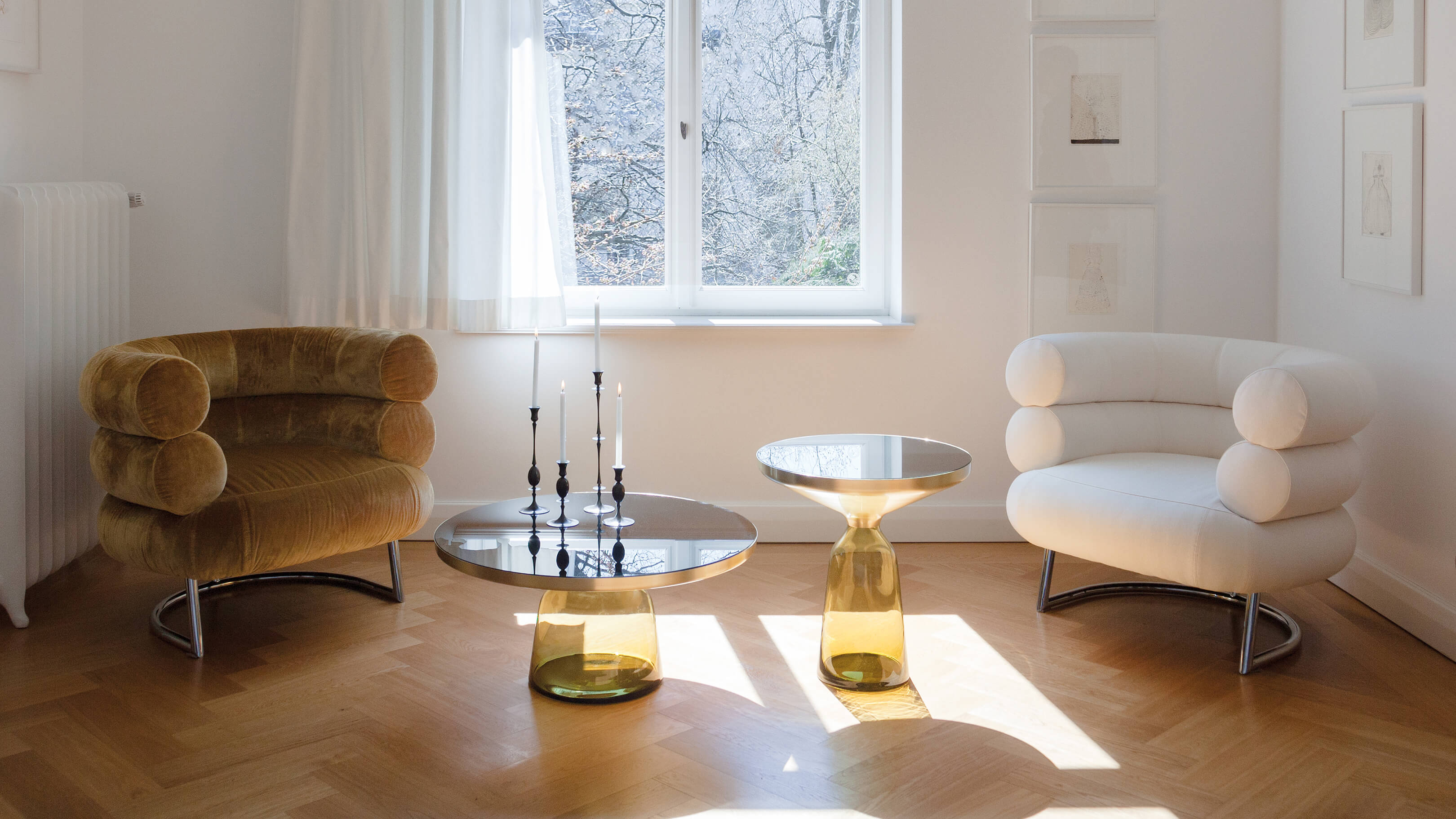 Desktop / Bibendum, designed by Eileen Gray made by Classicon