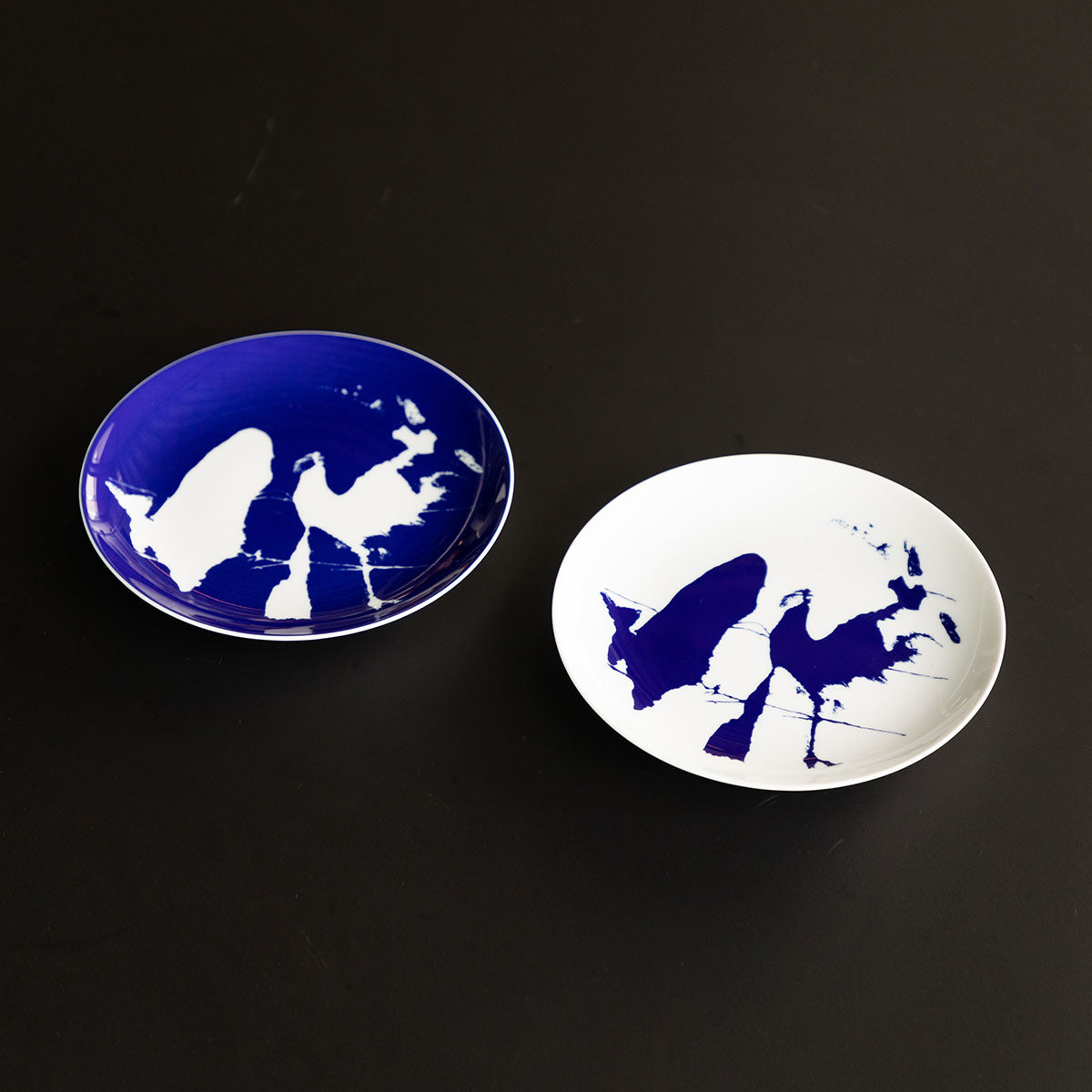 Mobile / Neige Set of 2 Dessert Plate, designed by Charlotte Perriand and made by Cassina