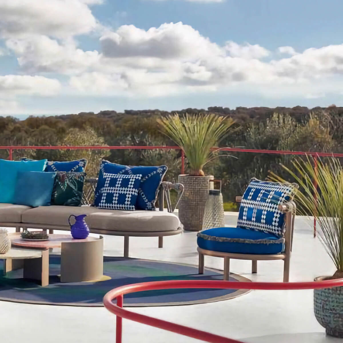 Mobile / BlackMenu / Trampoline Armchair, designed by Patricia Urquiola made by Cassina