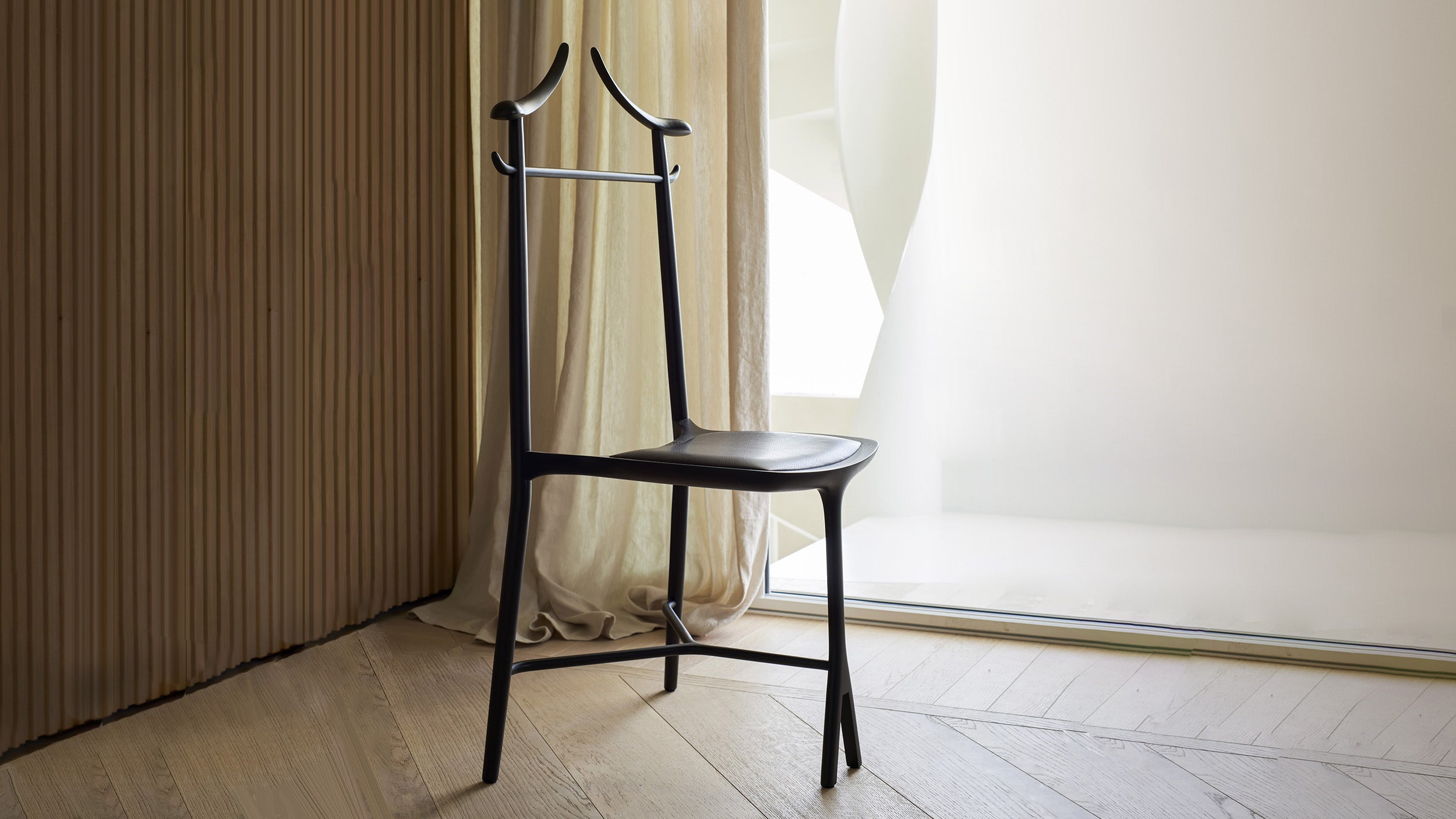 Desktop / Chambre Close, designed by Roberto Lazzeroni for Ceccotti Collezioni