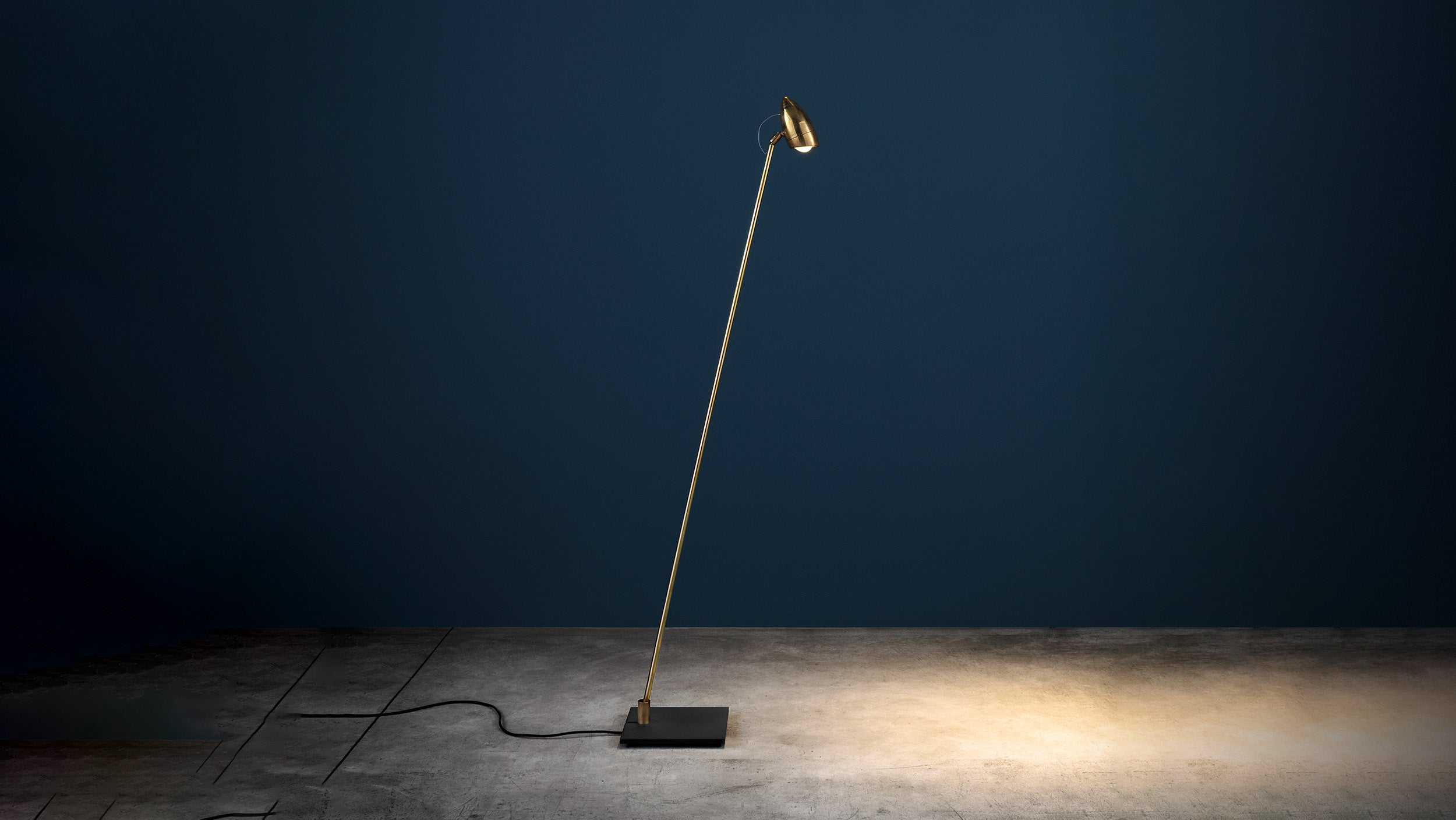 Desktop / CicloItalia Floor Lamp, by Catellani & Smith
