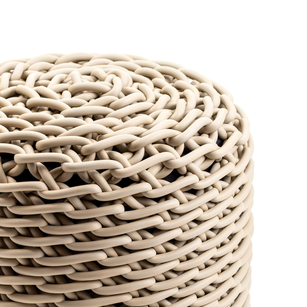 COVO Cilindro Pouf. A cylindrical woven basket crafted from pale cream-colored rope coils stacked in neat, uniform rings.