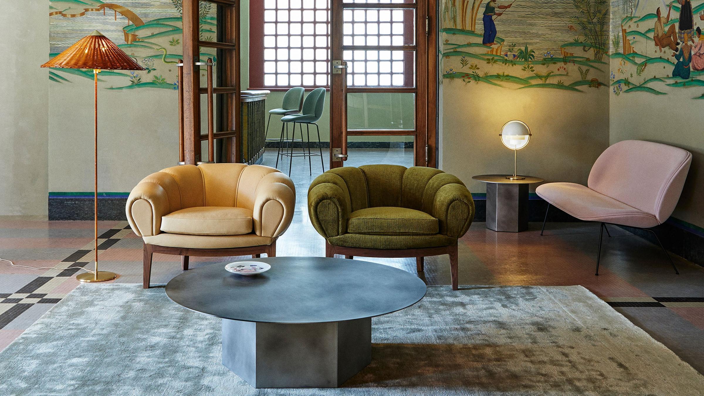 GUBI Lounge Chair Croissant Lounge Chair