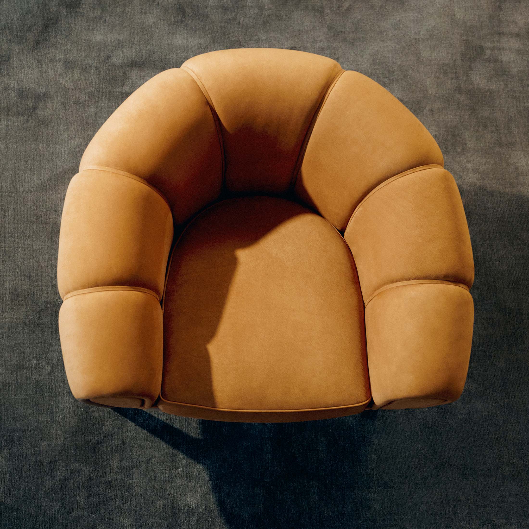 Mobile / Croissant Lounge Chair, designed by Ilum Wikkelsø for Gubi