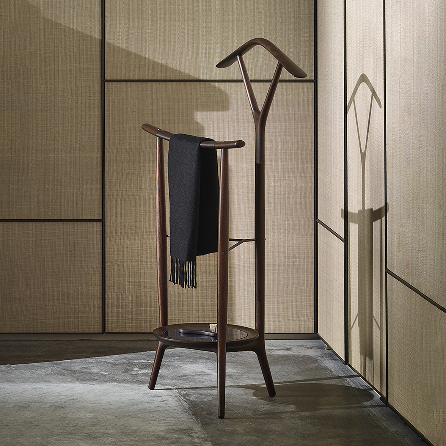 Mobile / DUO Valet Stand, designed by Roberto Lazzeroni for Ceccotti Collezioni
