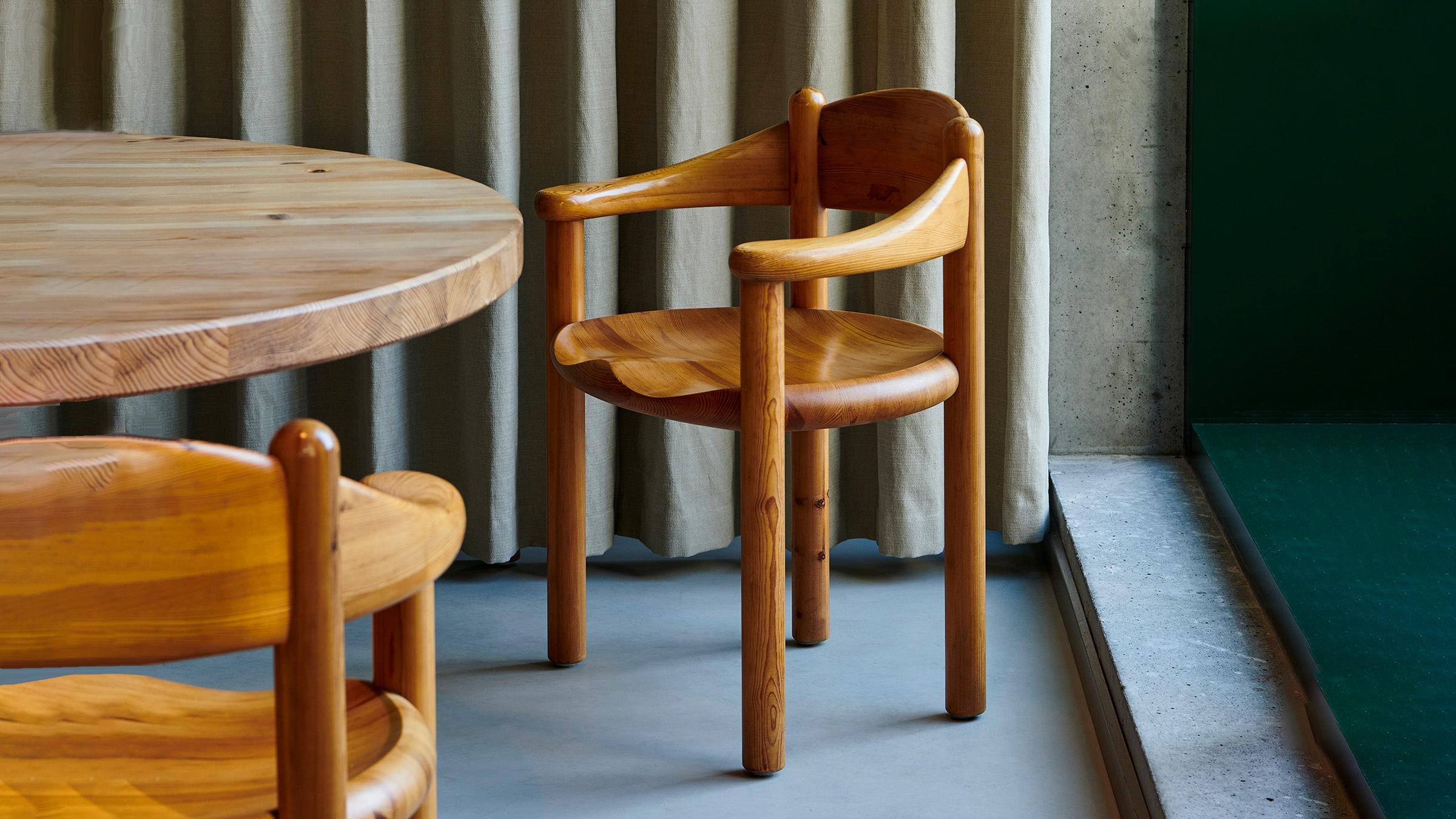 GUBI Dining Chair Daumiller Armchair