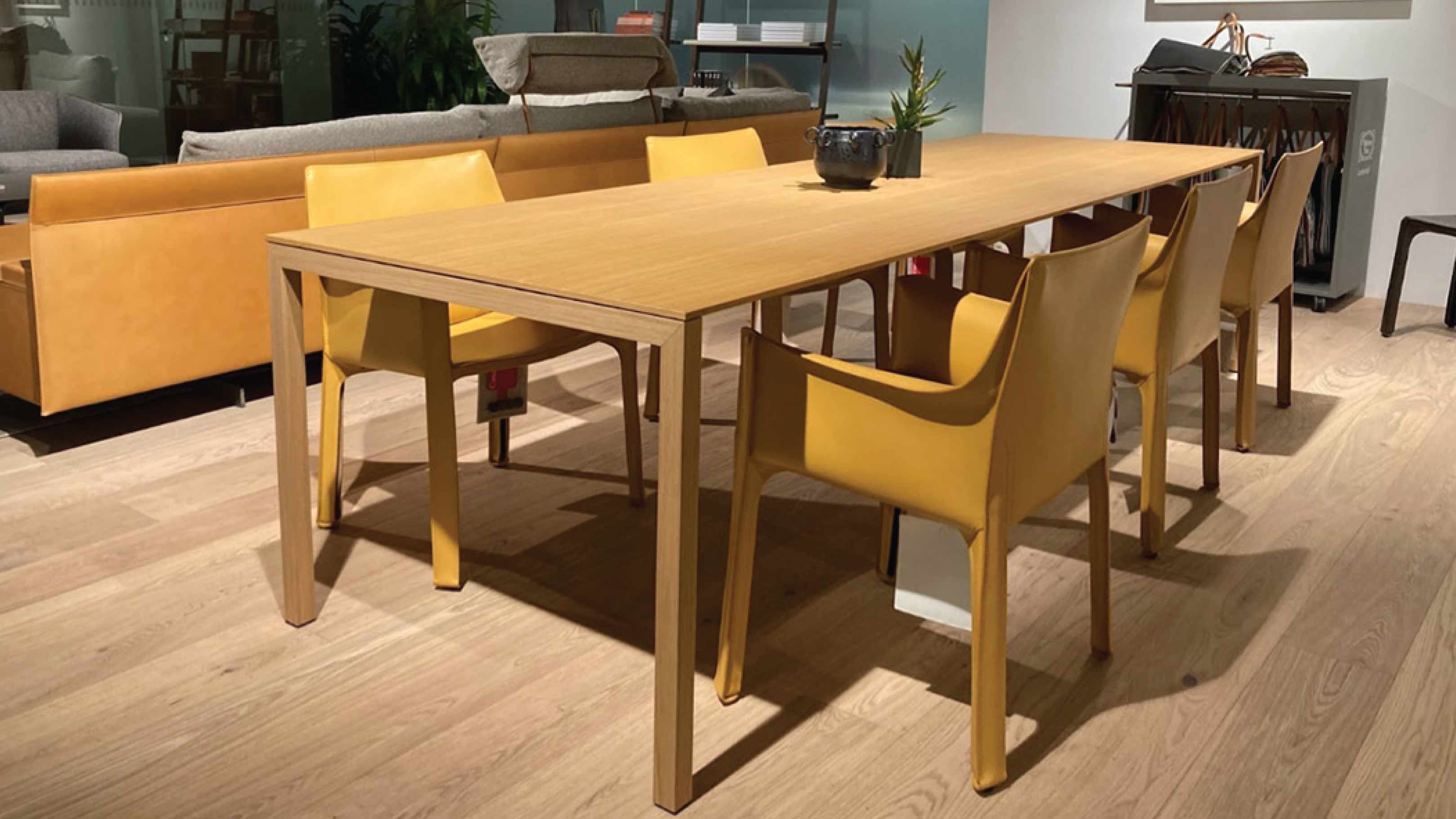 Desktop / WhiteMenu / Naan-Table, designed by Piero-Lissoni made by Cassina