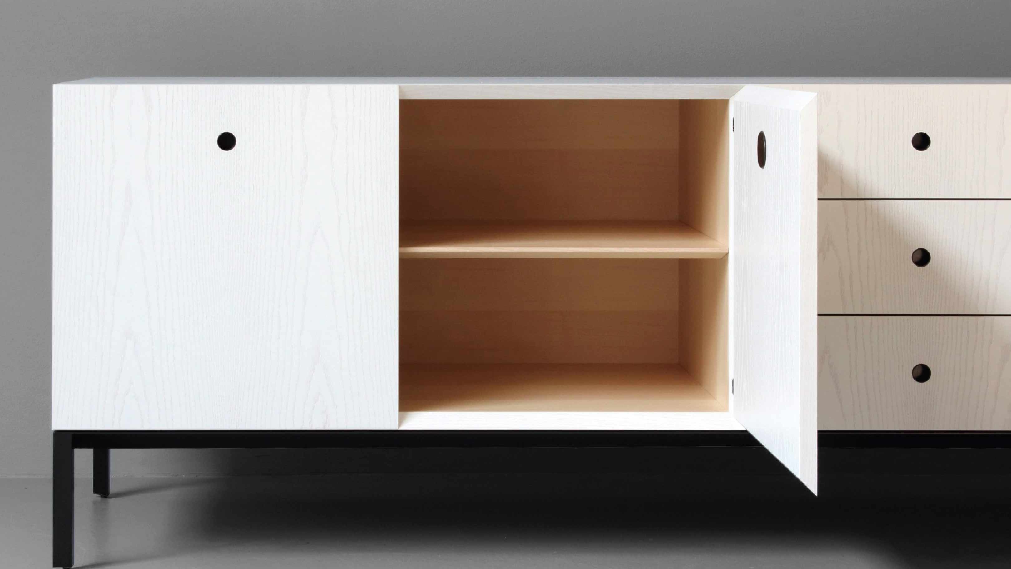 Desktop / WhiteMenu / Off-shore, designed by Piero-Lissoni