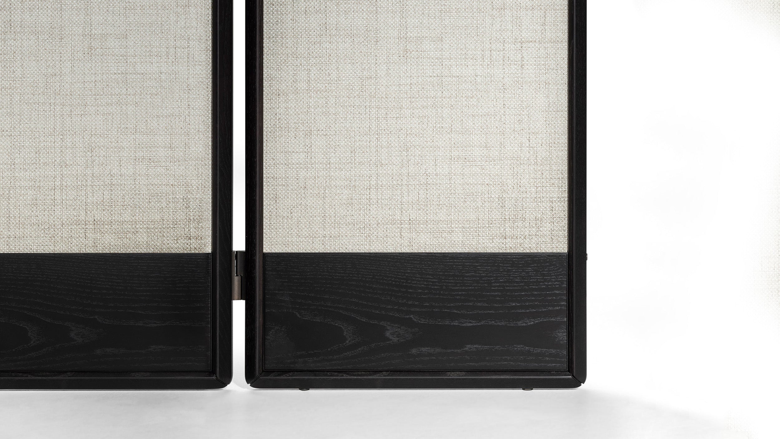 Desktop / DUO Screen, designed by Roberto Lazzeroni for Ceccotti Collezioni