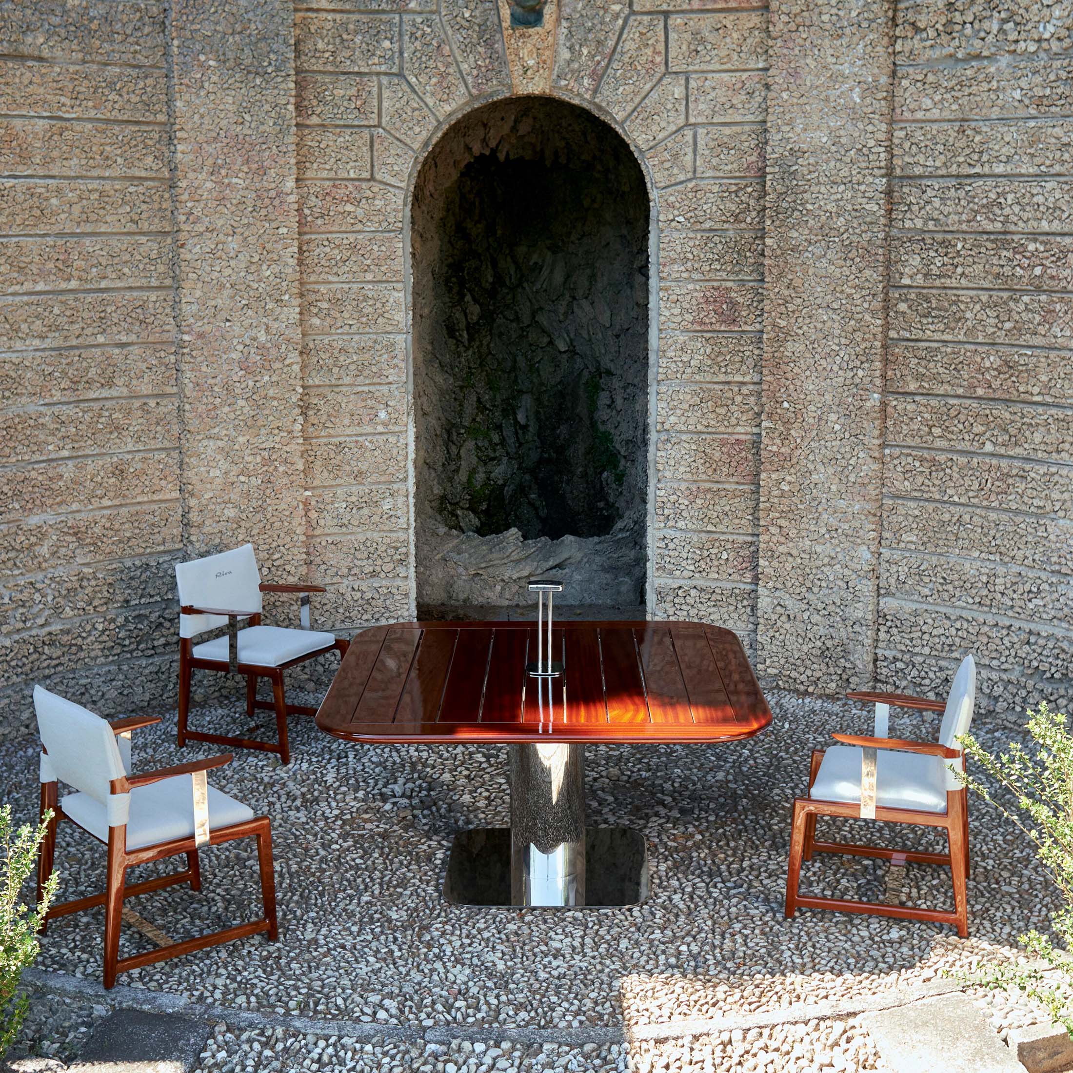 Mobile / EXTETA x RIVA Table