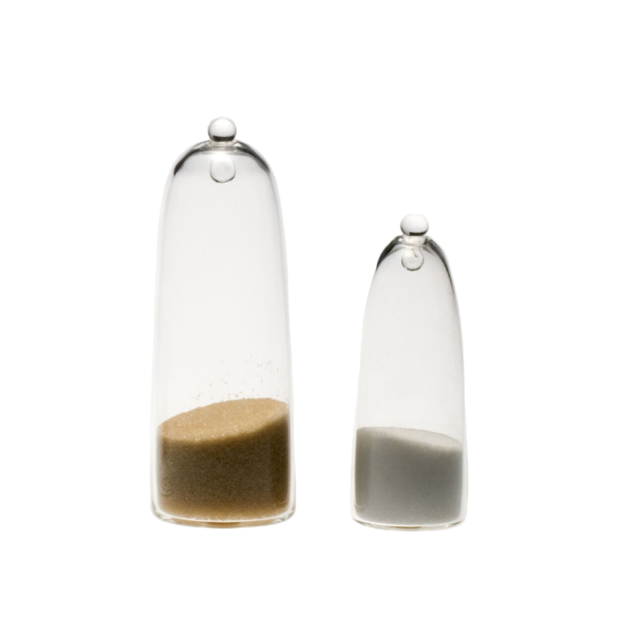 GeneralOption / Mobile / BlackMenu / En Coulisses Shakers, designed by Laurence Brabant