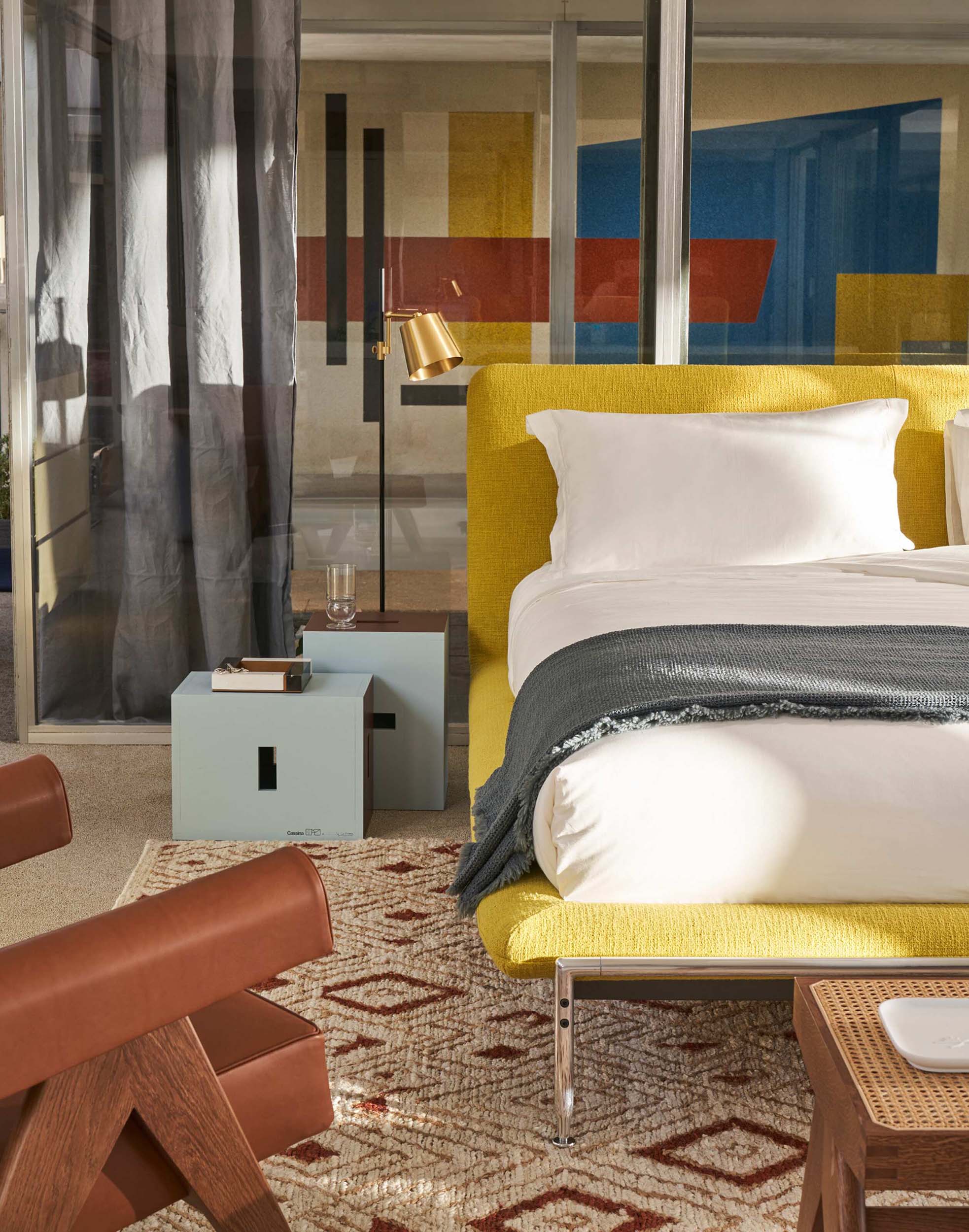 Esosoft Bed, designed by Antonio Citterio for Cassina