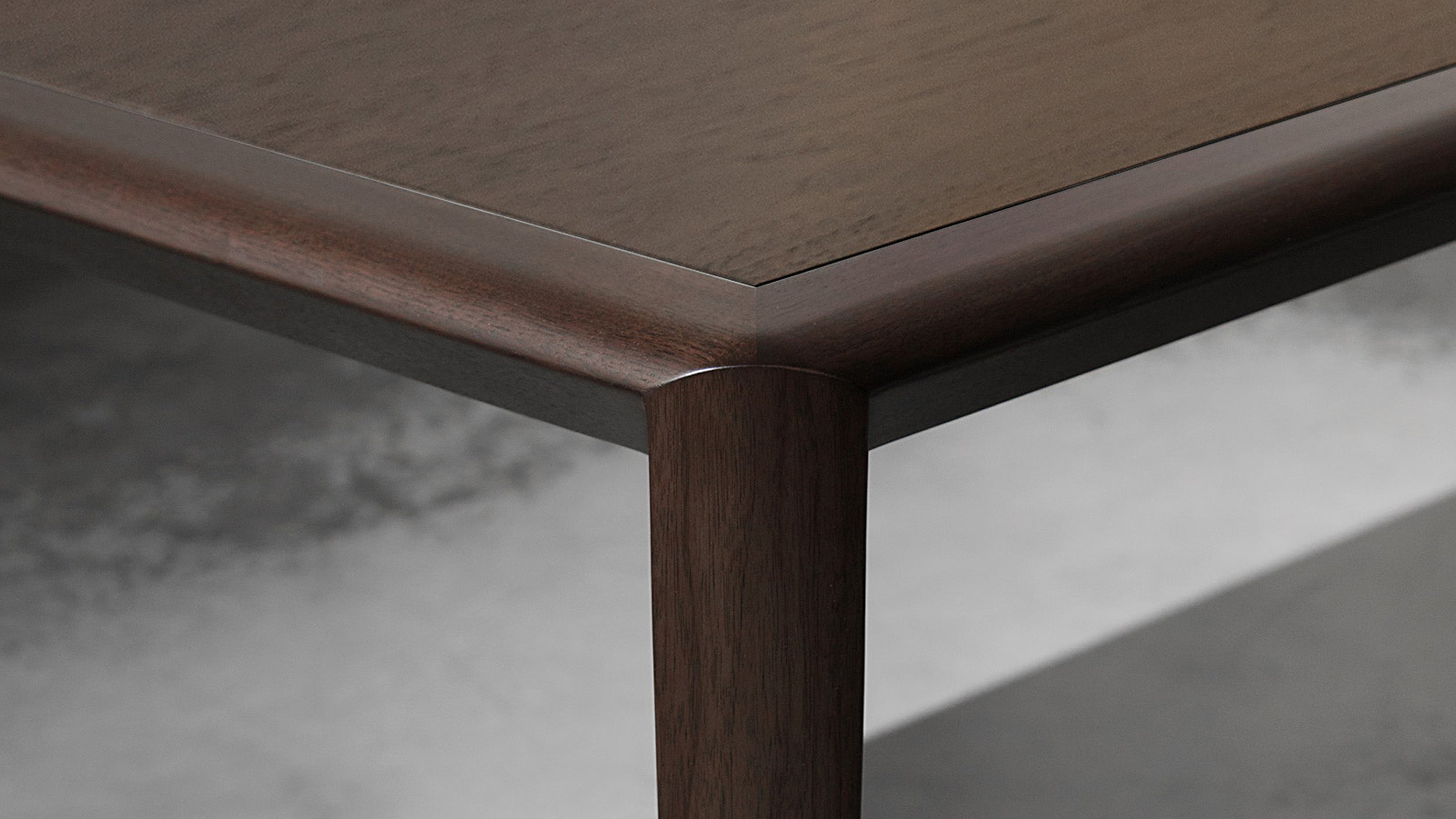 Desktop / Evenmore, designed by Roberto Lazzeroni for Ceccotti Collezioni