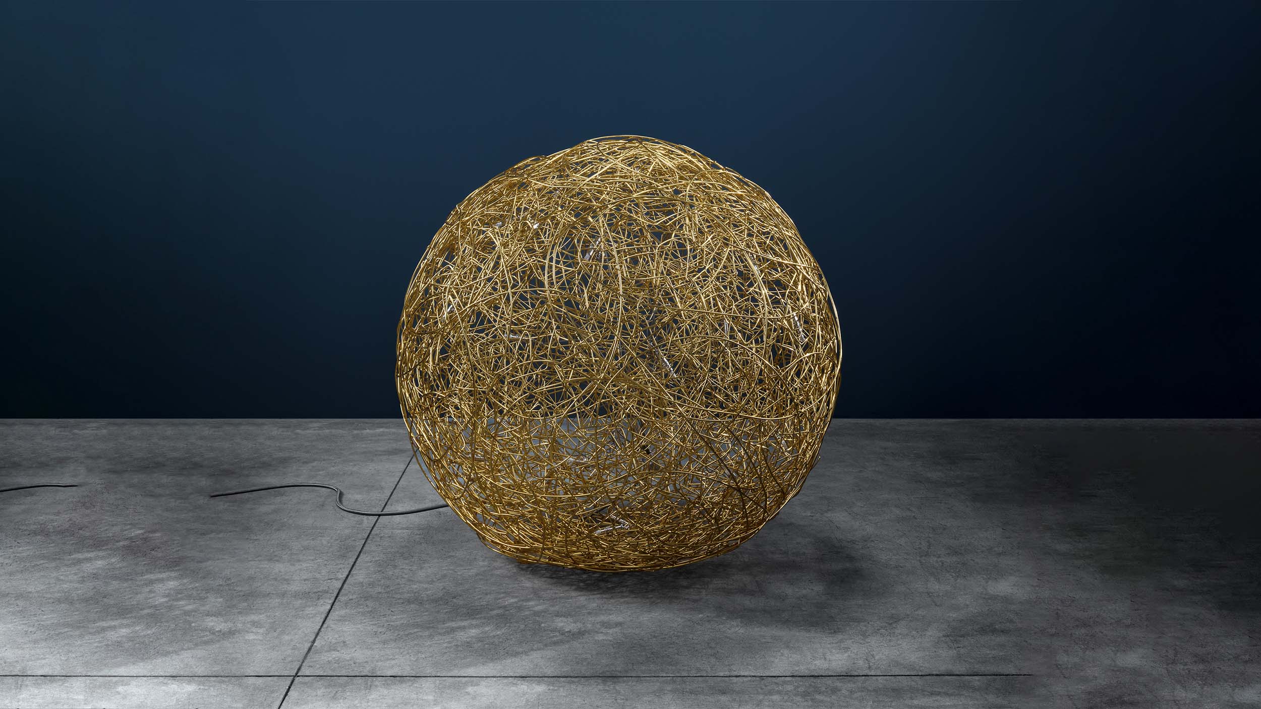 Desktop / Fil de Fer Floor Lamp, by Catellani & Smith