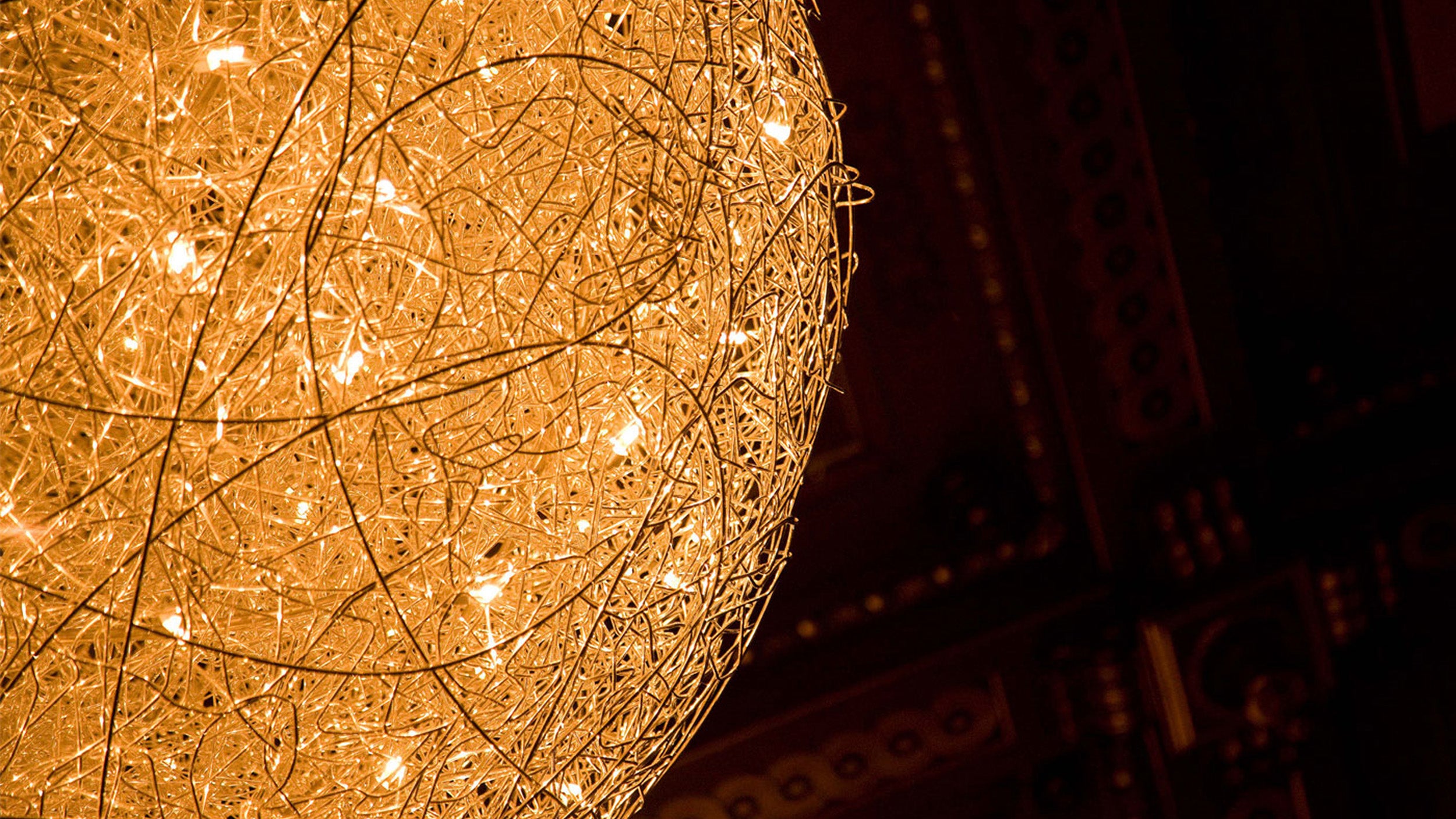 Desktop / Fil de Fer Pendant Lamp, by Catellani & Smith