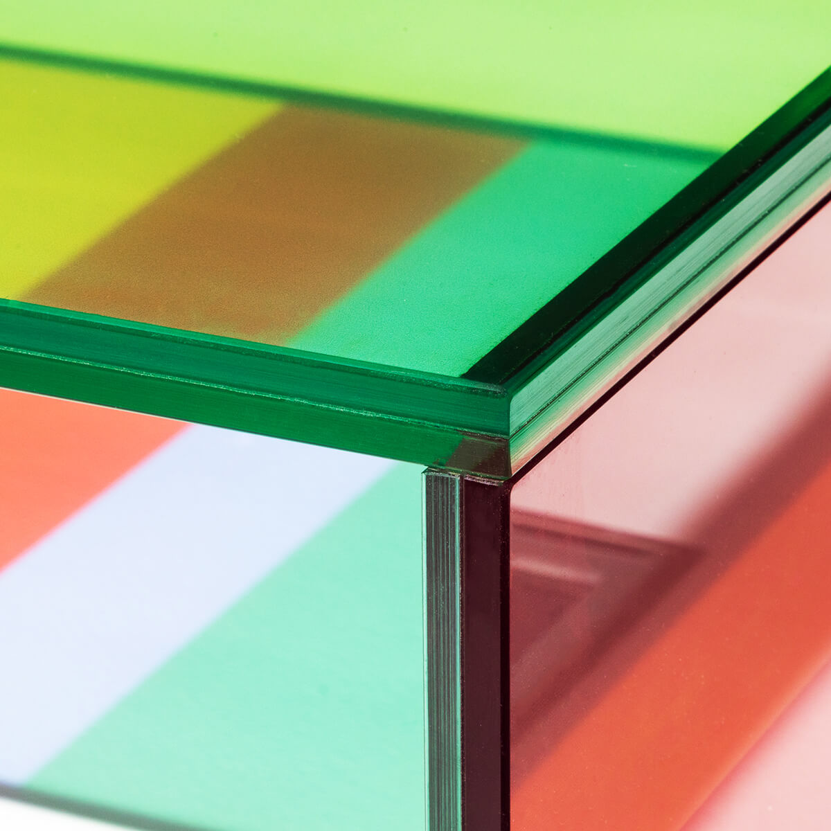 Mobile / BlackMenu / The Dark Side of the Moon Table, Designed by Piero Lissoni