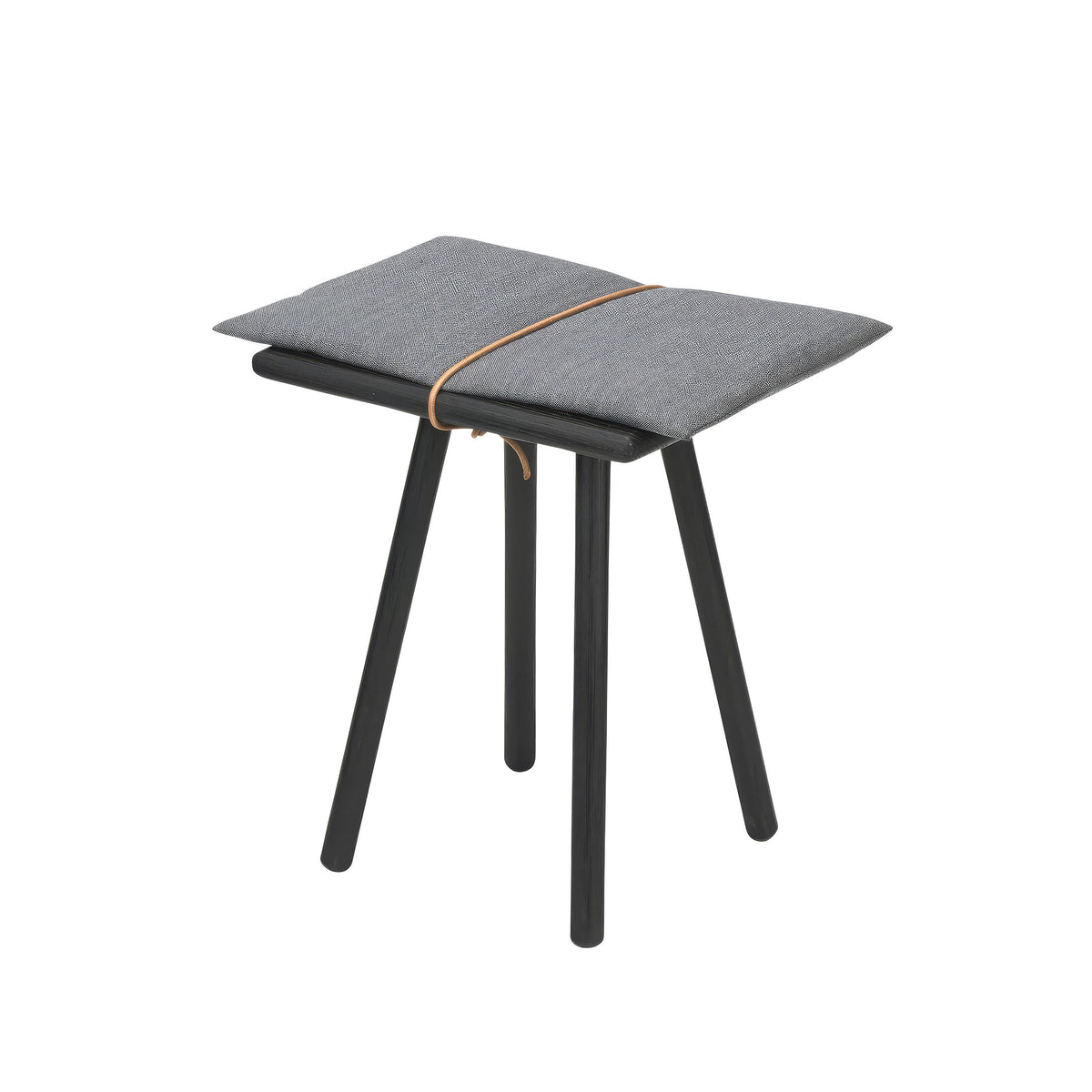 Fritz Hansen Georg Bench by Chris Liljenberg Halstrøm. Gray cushioned seat with tan strap on black legs.