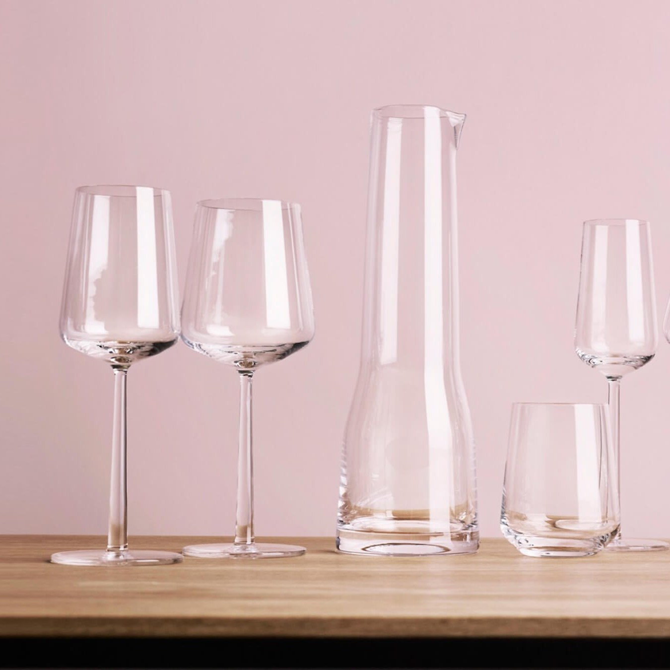 Mobile / BlackMenu / Essence Decanter