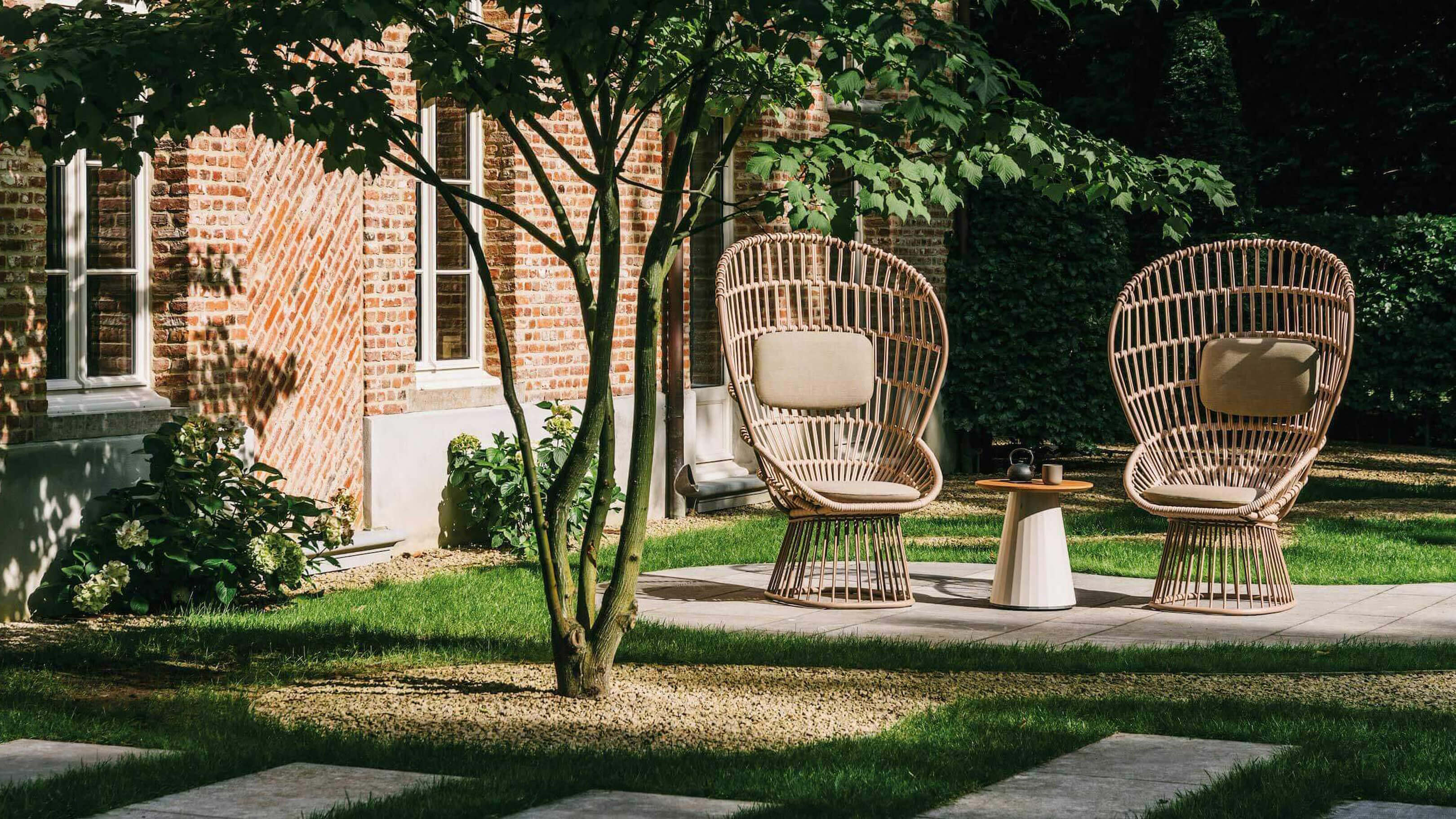 Desktop / WhiteMenu / Cala Armchair, designed by Doshi Levien