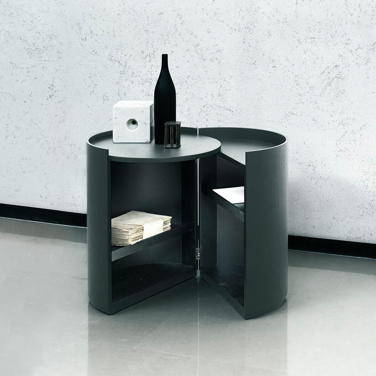 Right / Mobile / BlackMenu / Moon Side Table designed by MIST-O