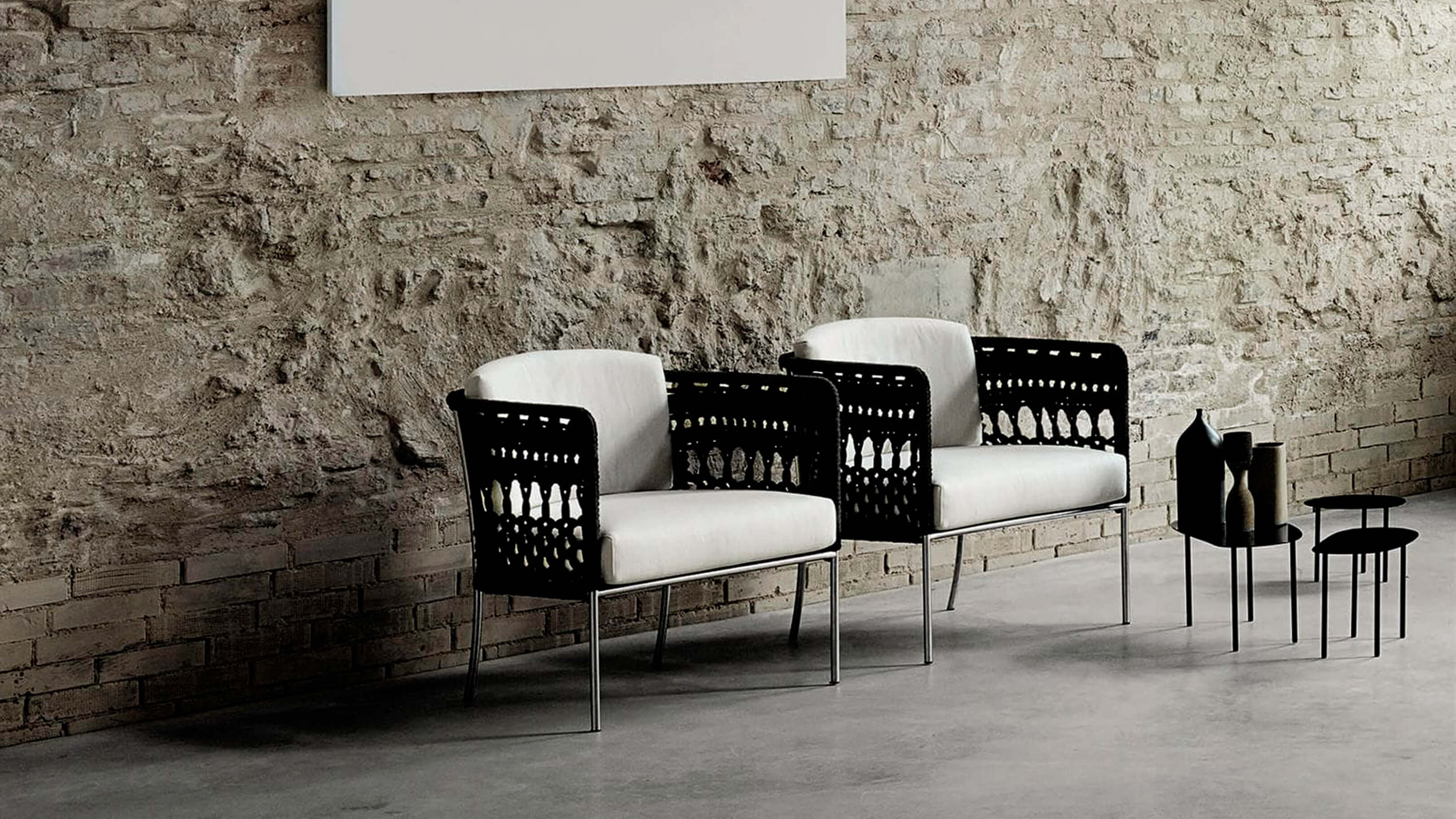 Desktop / WhiteMenu / Tombolo Armchair, designed by Piero Lissoni made by Living Divani