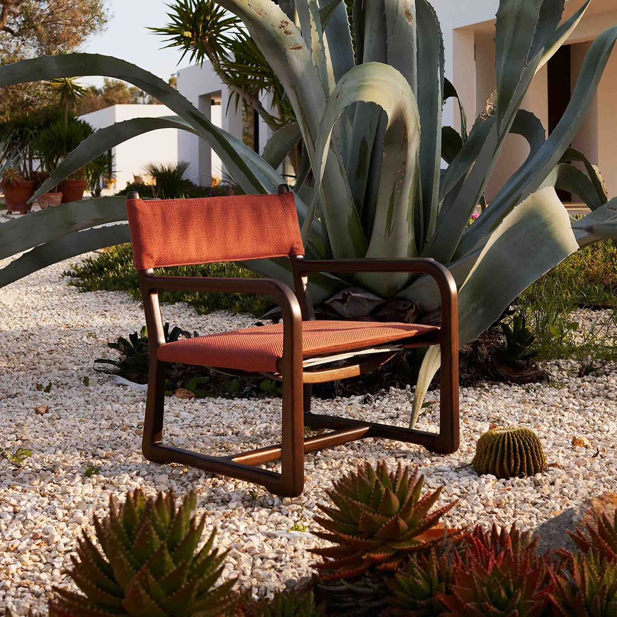 Mobile / LPIDC02 Armchair, designed by Paola Navone for Exteta