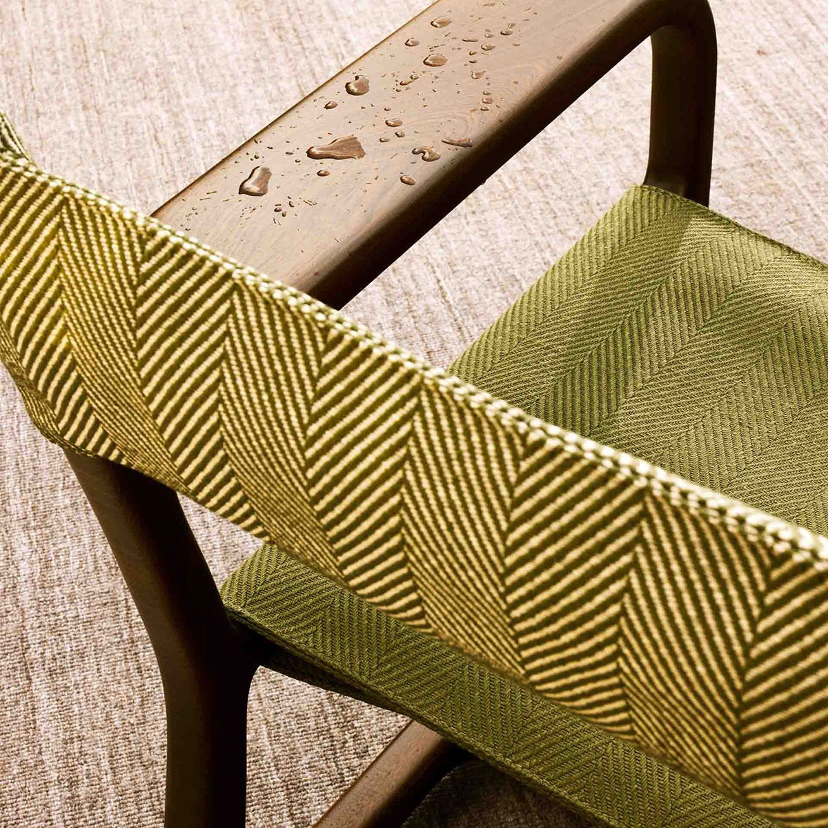 Mobile / LPIDC02 Armchair, designed by Paola Navone for Exteta