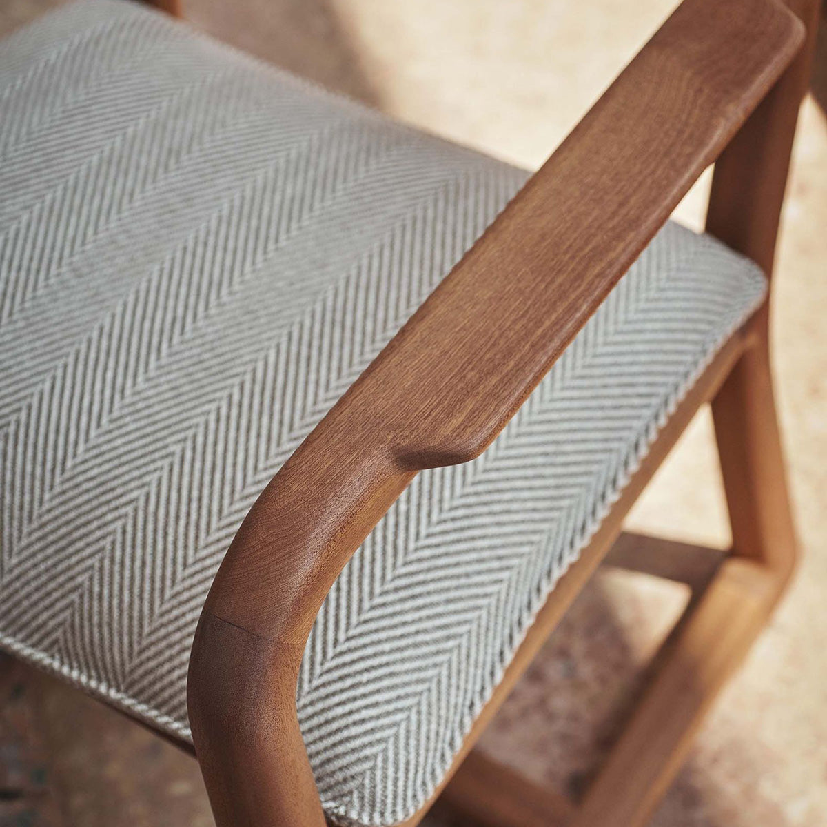 Mobile / LPIDC12 Dining Chair, designed by Paola Navone for Exteta