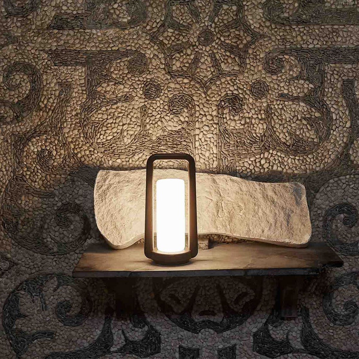 Mobile / LPIDC15 Portable Lamp, designed by Paola Navone for Exteta