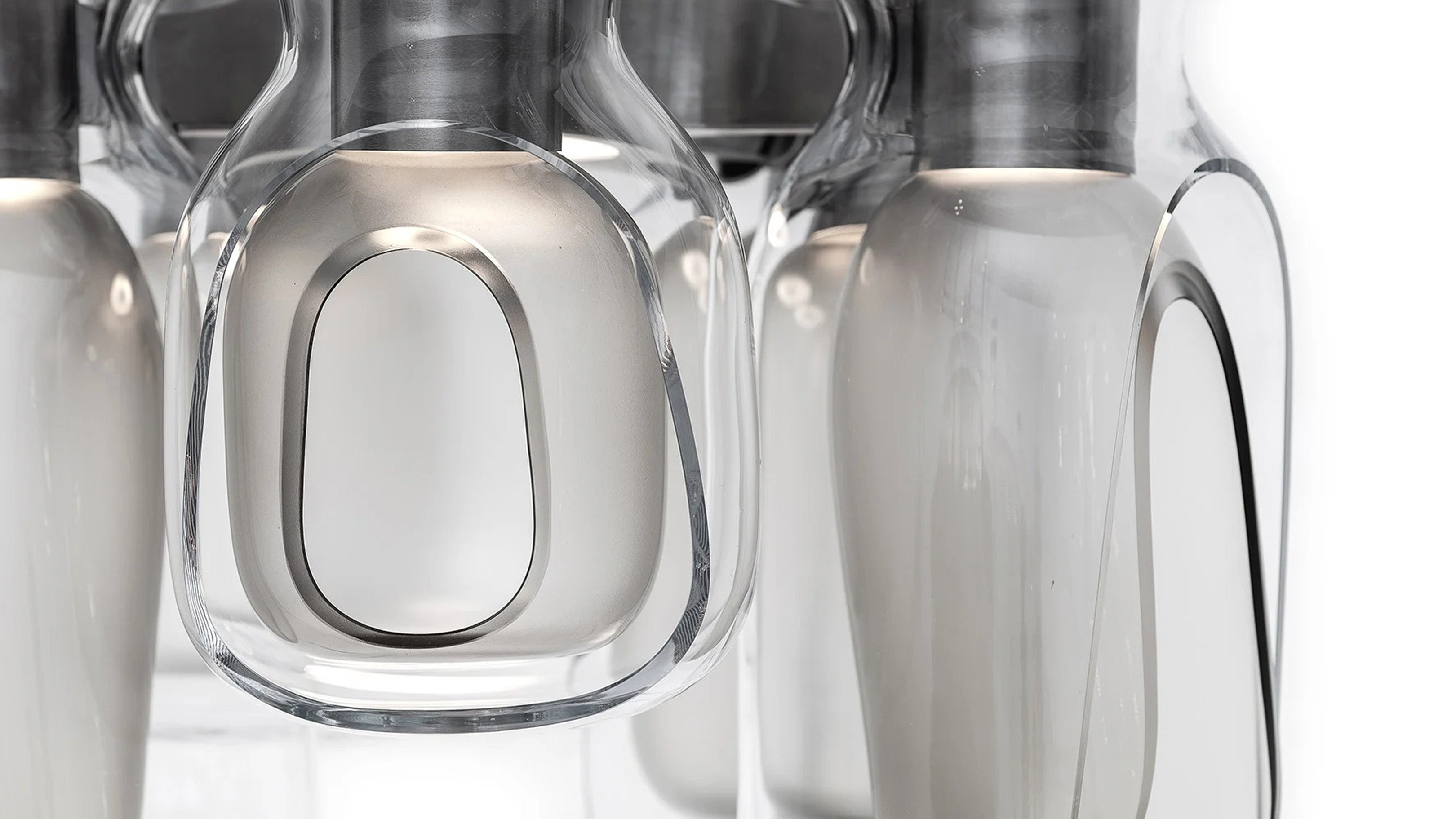 Desktop / WhiteMenu / Eve Pendant Light by Zaha Hadid