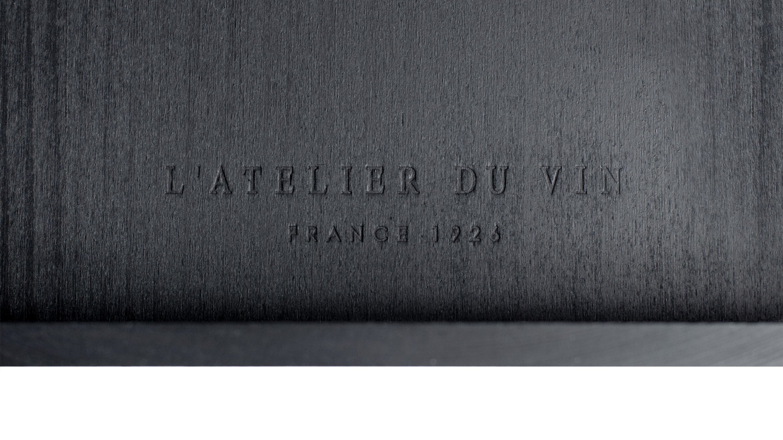 Desktop / Le Ratelier a Outils du Vin designed by L’Atelier du Vin