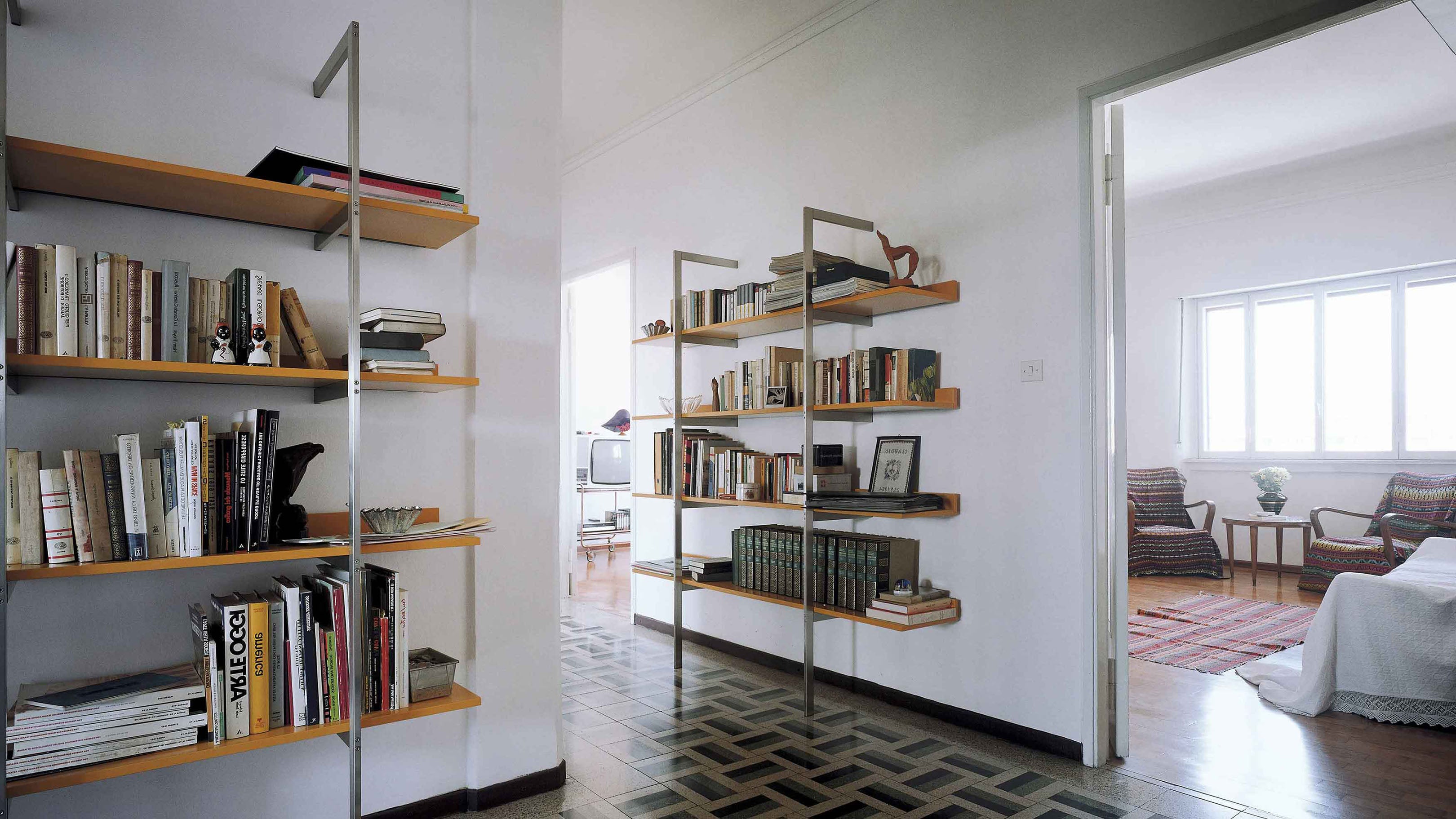 Desktop / Aliante, designed by Giulio Cappellini and Rodolfo Dordoni made by Cappellini