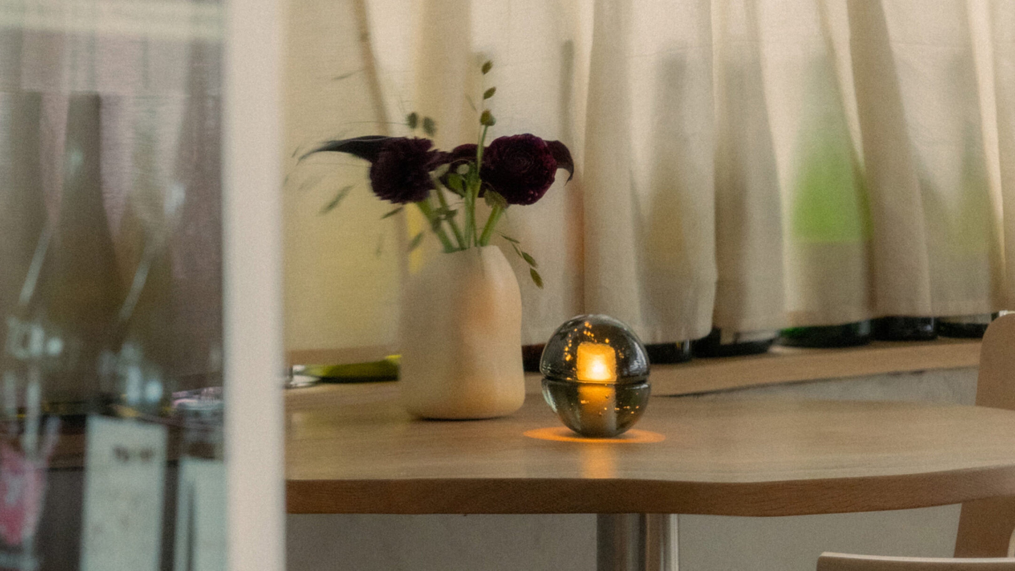 Grey / Desktop / 14p Portable Lamp, designed by Omer Arbel for Bocci
