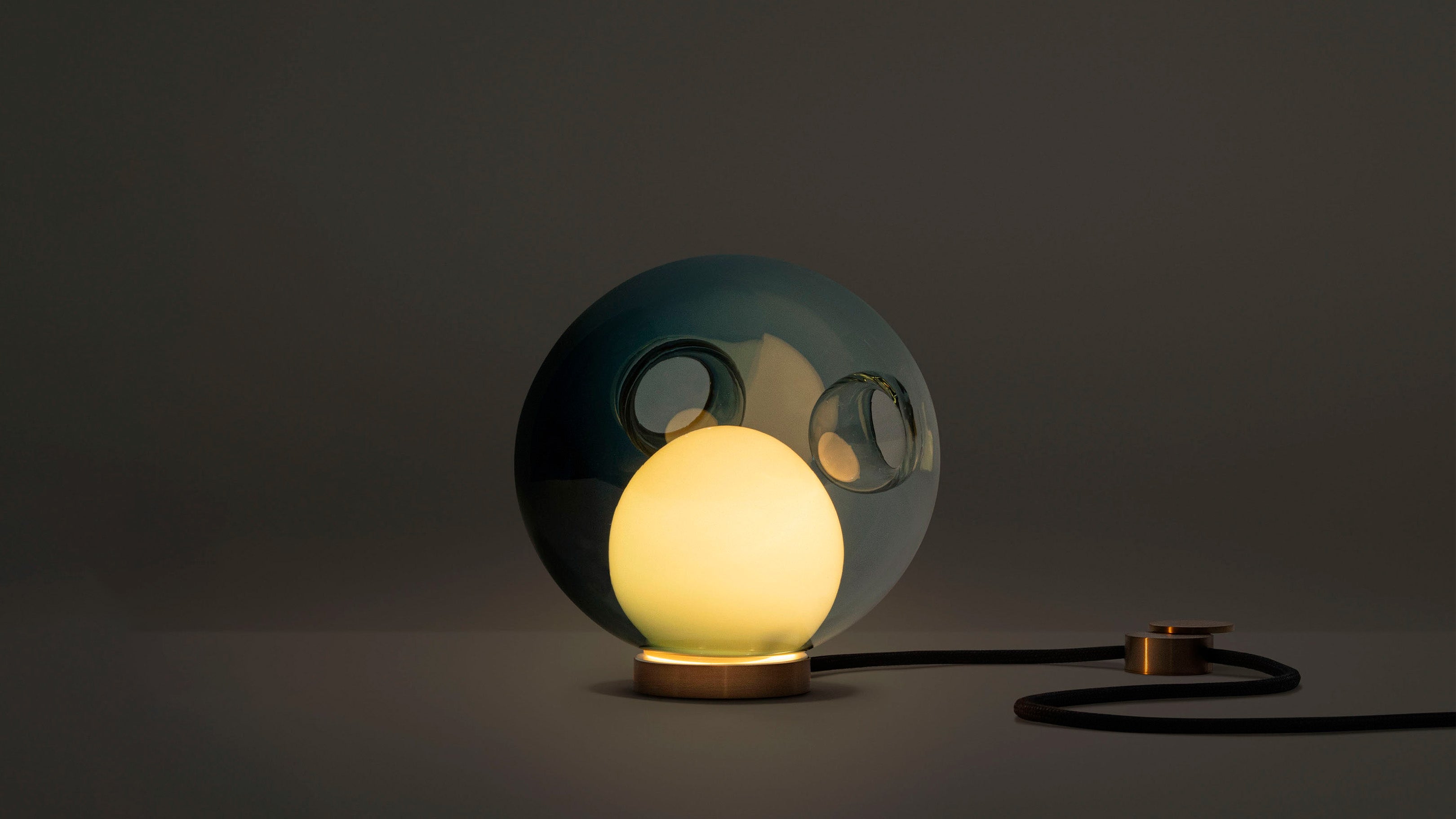 Blue 2 / Desktop / 28t Table Lamp, designed by Omer Arbel for Bocci