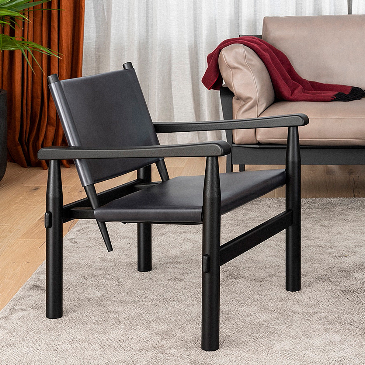 Mobile / Doron Hotel Armchair, designed by Charlotte Perriand, made by Cassina
