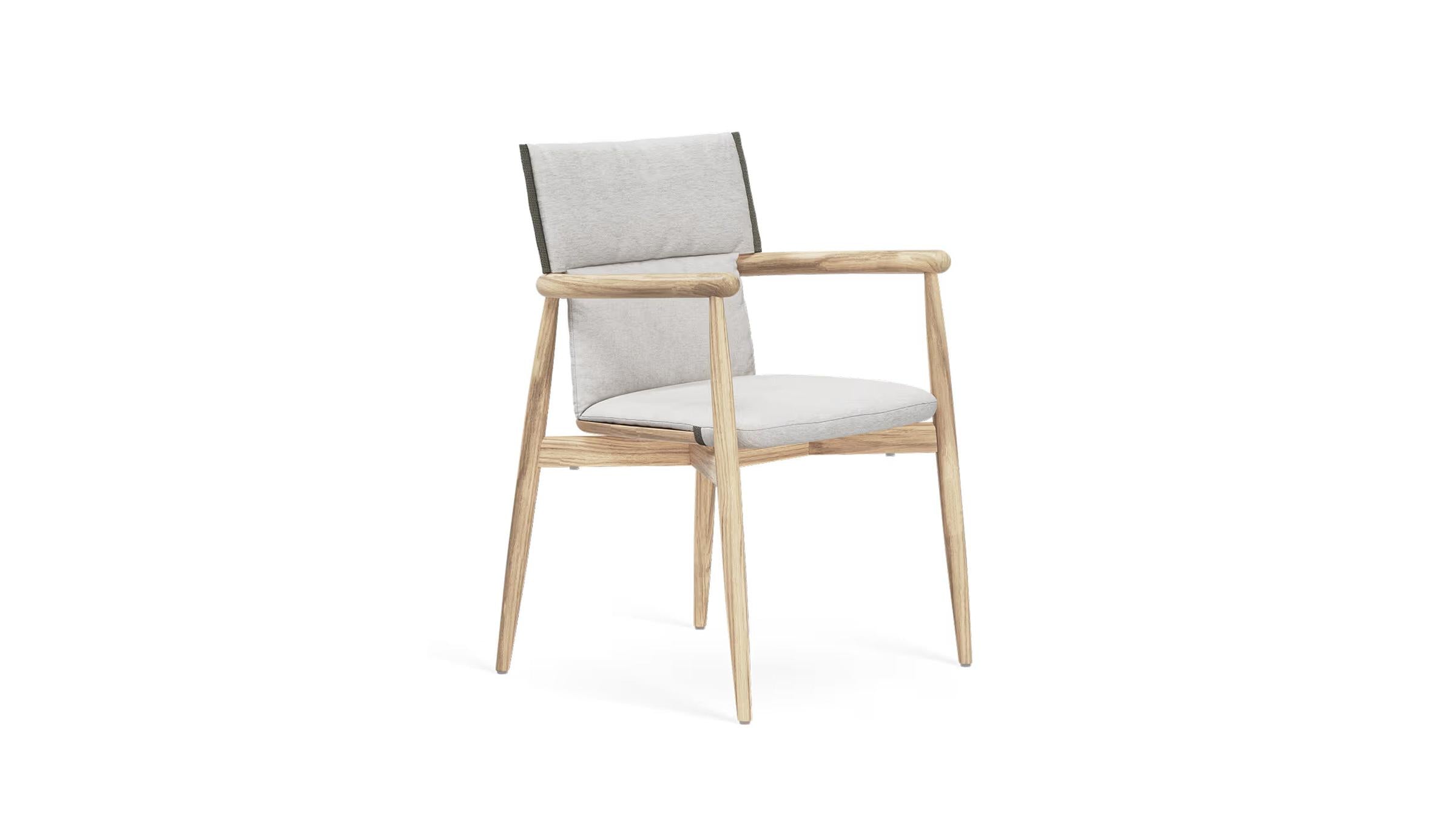 Carl Hansen & Søn Armchair E008 Embrace Outdoor Dining Chair with Cushion