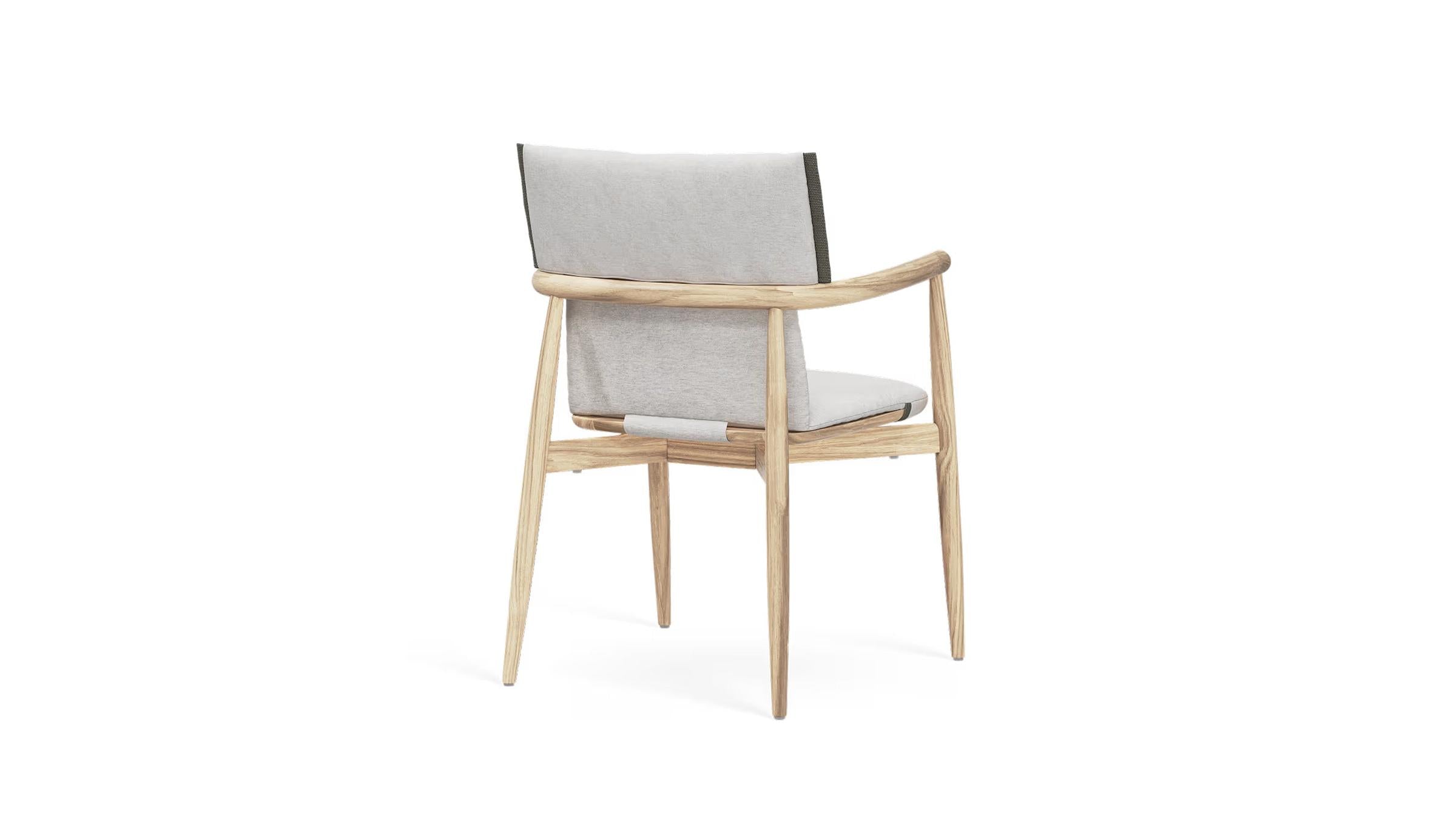 Carl Hansen & Søn Armchair E008 Embrace Outdoor Dining Chair with Cushion