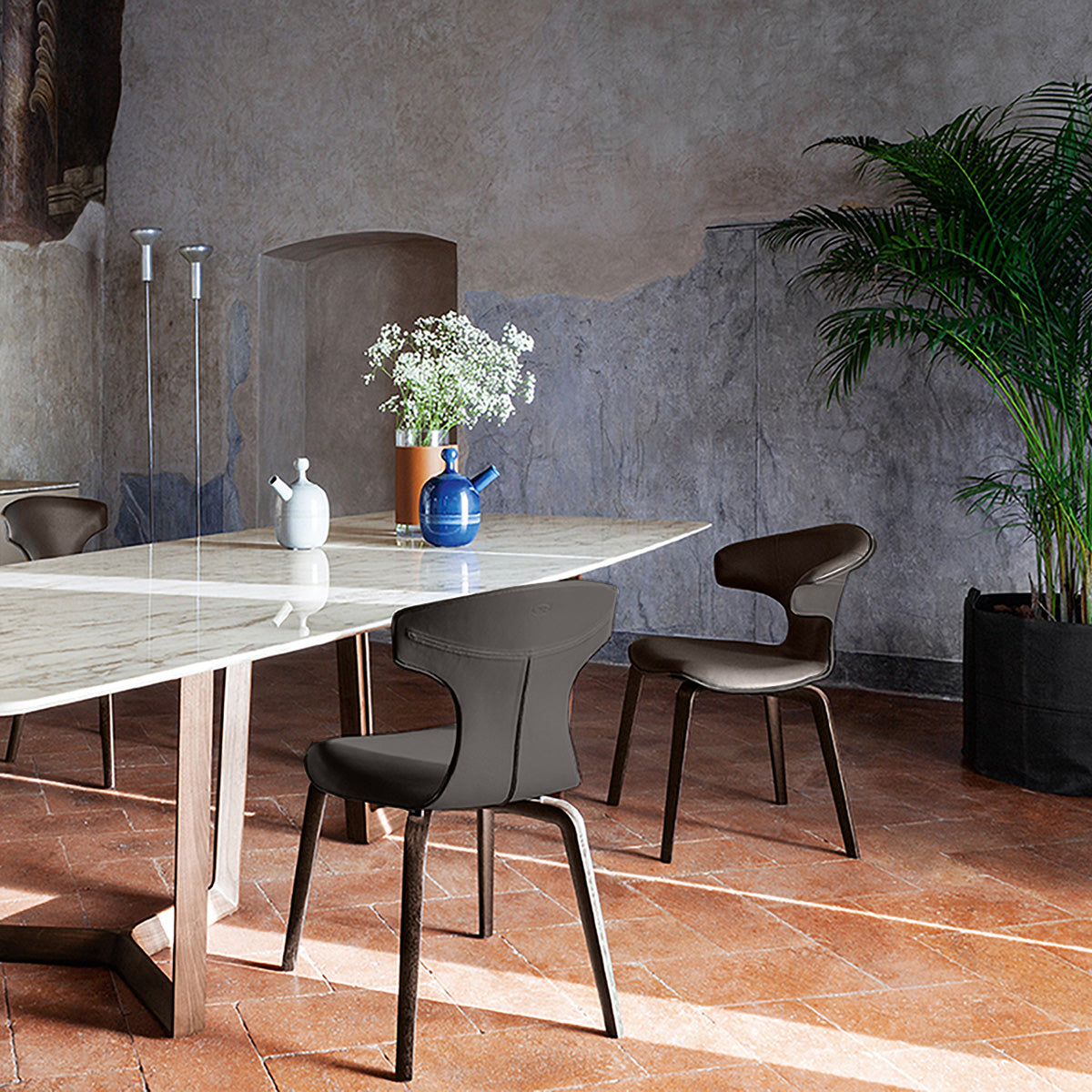 Mobile / Montera Small Armchair in Seppia Leather, designed by Roberto Lazzeroni for Poltrona Frau