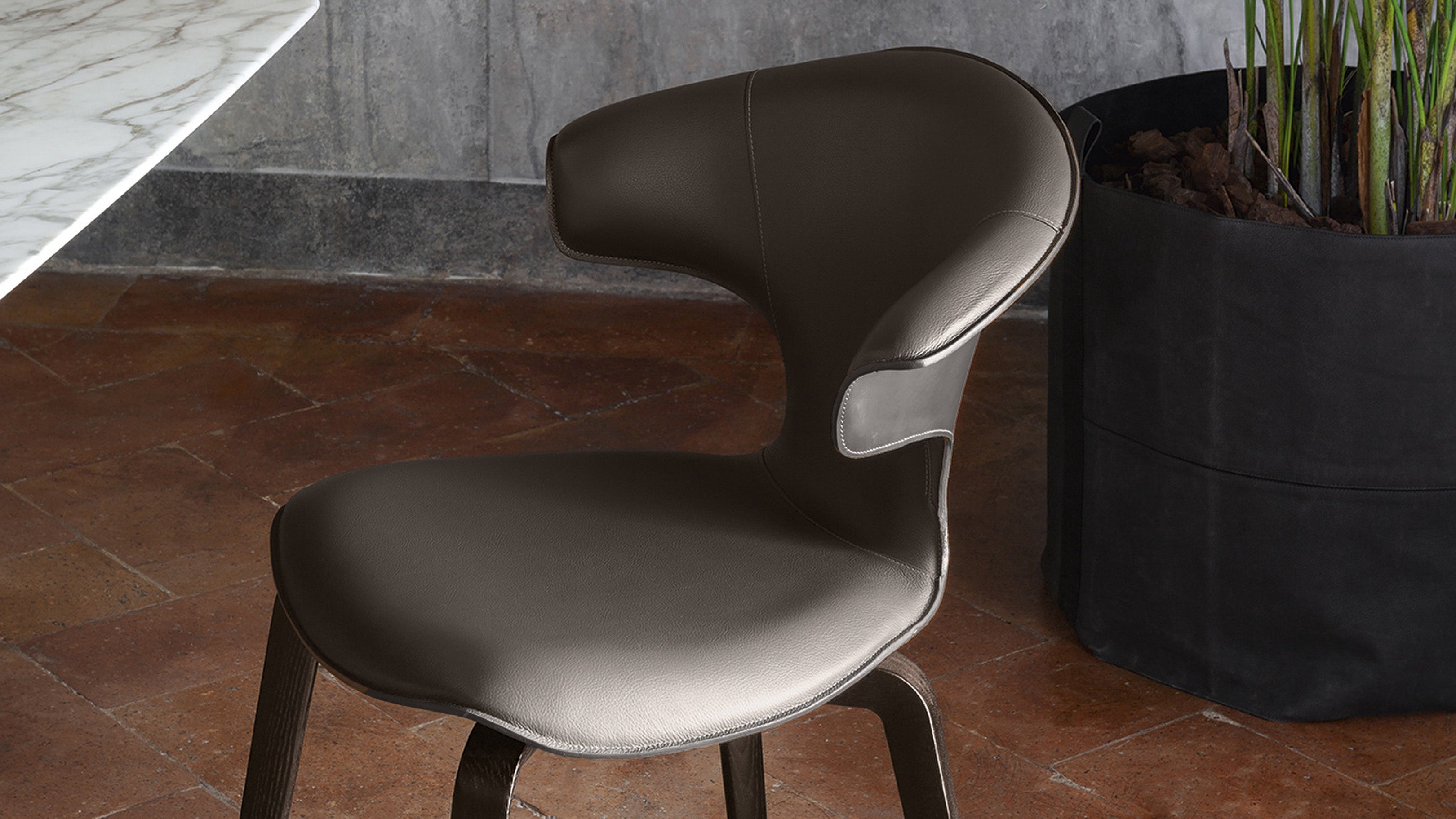 Desktop / Montera Small Armchair in Seppia Leather, designed by Roberto Lazzeroni for Poltrona Frau