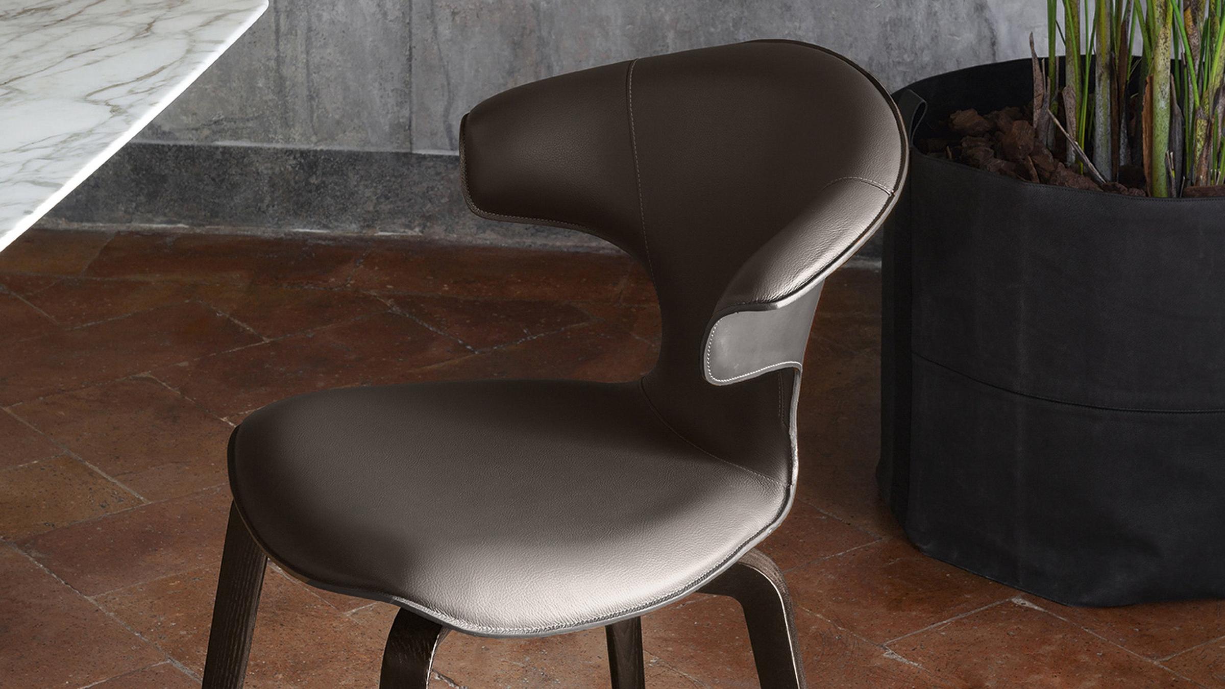 Poltrona Frau Chair Montera Small Armchair in Seppia Leather
