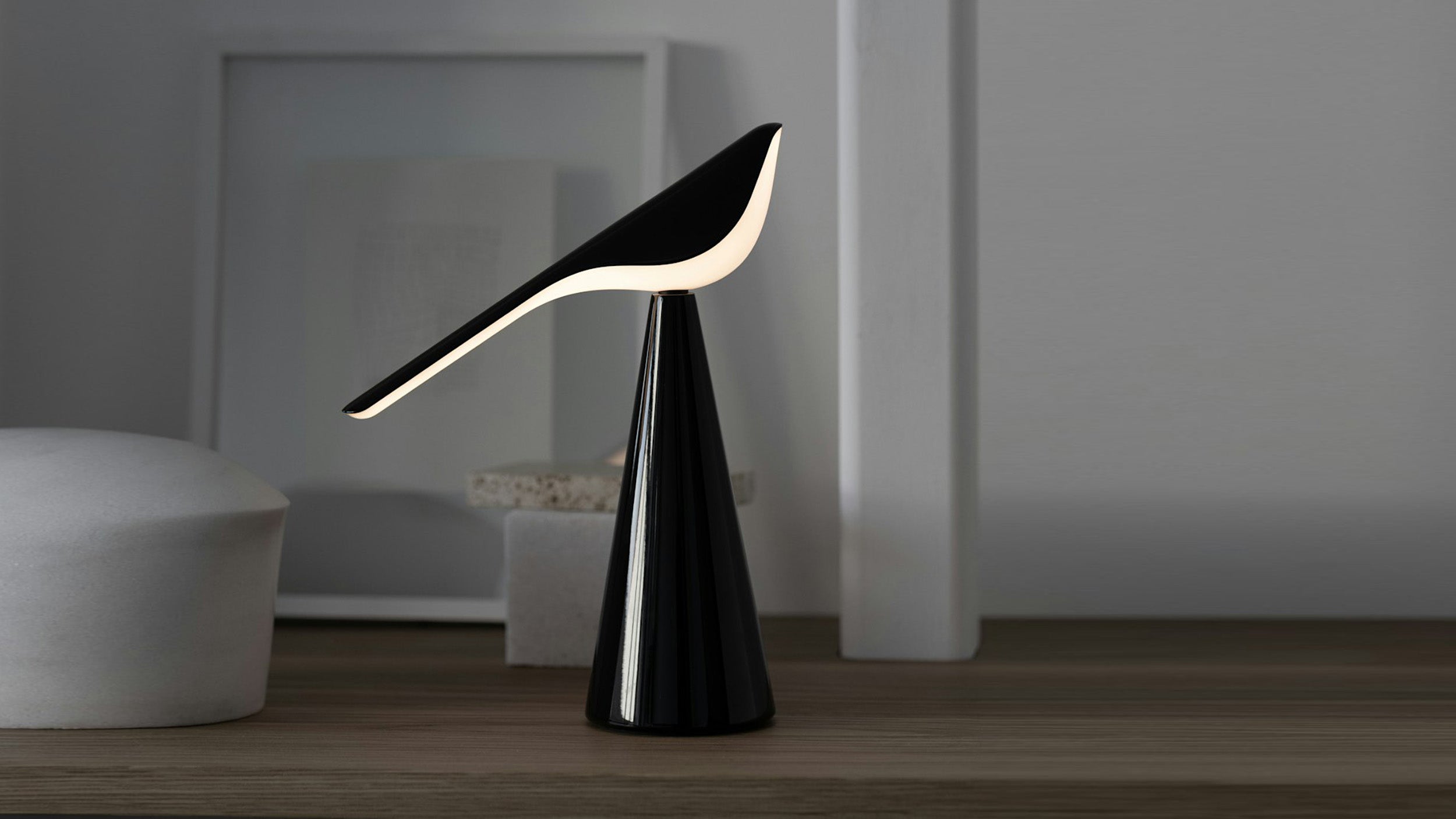 High-Gloss Black / Desktop / Tiki Table Lamp, designed by Nao Tamura for Established & Sons