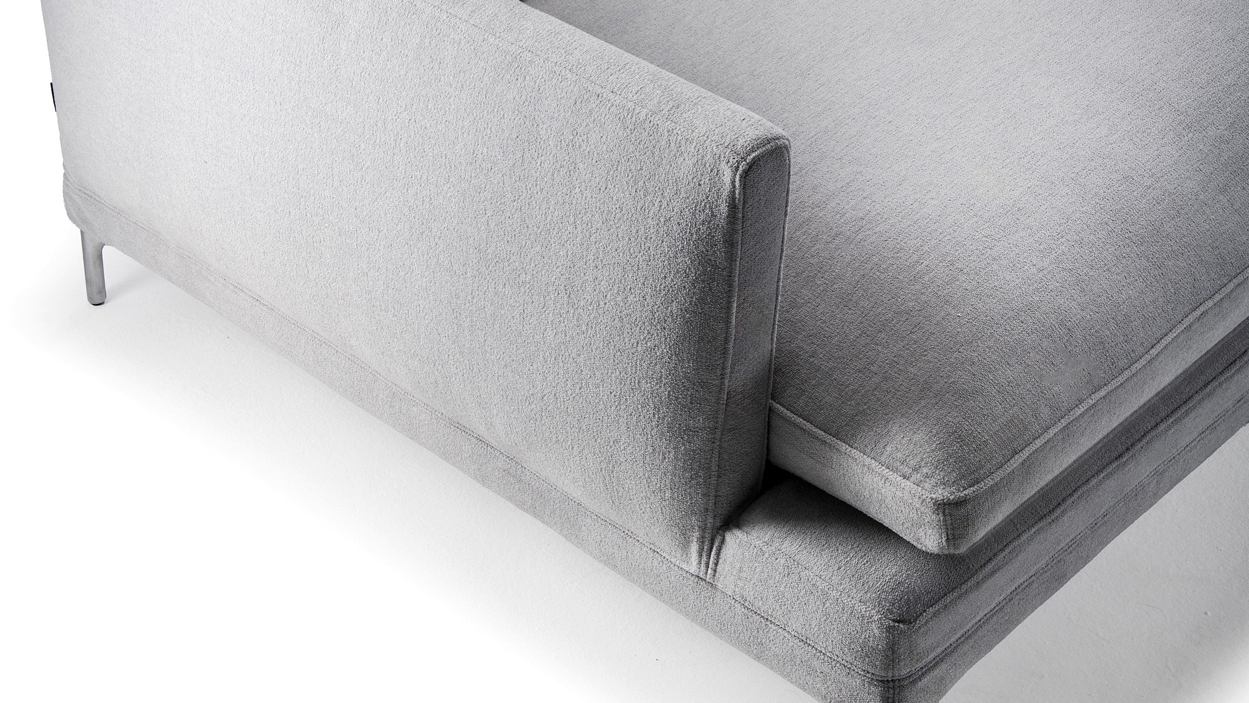 Desktop / William+ Sofa, designed by Damian Williamson for Zanotta